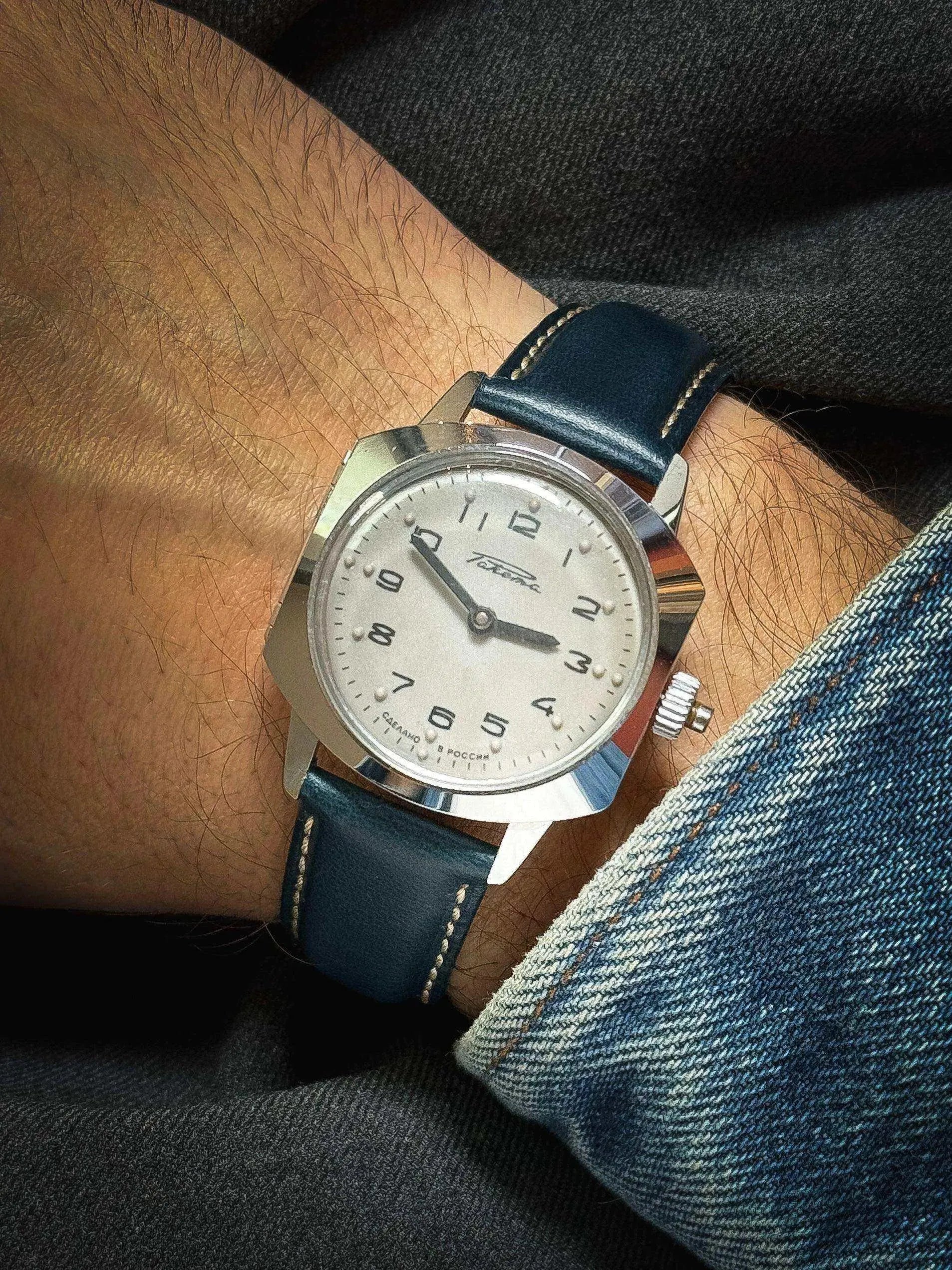 Raketa - Grey Blind - 1970’s - Atelier Victor Paris - Vintage Watch Shop Dubai