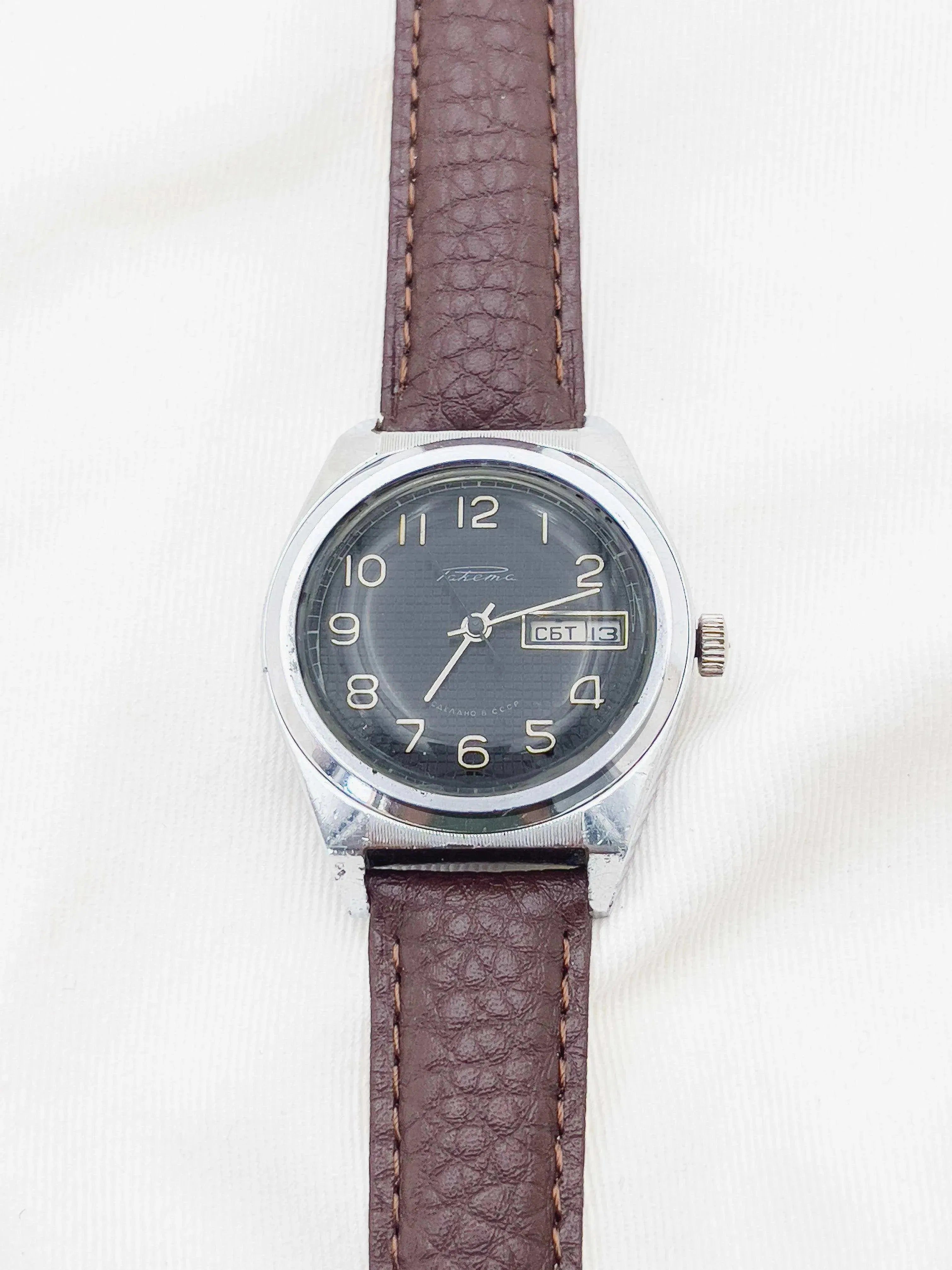 Raketa - Index Romain Daydate - 1970's - Atelier Victor Paris - Vintage Watch Shop Dubai
