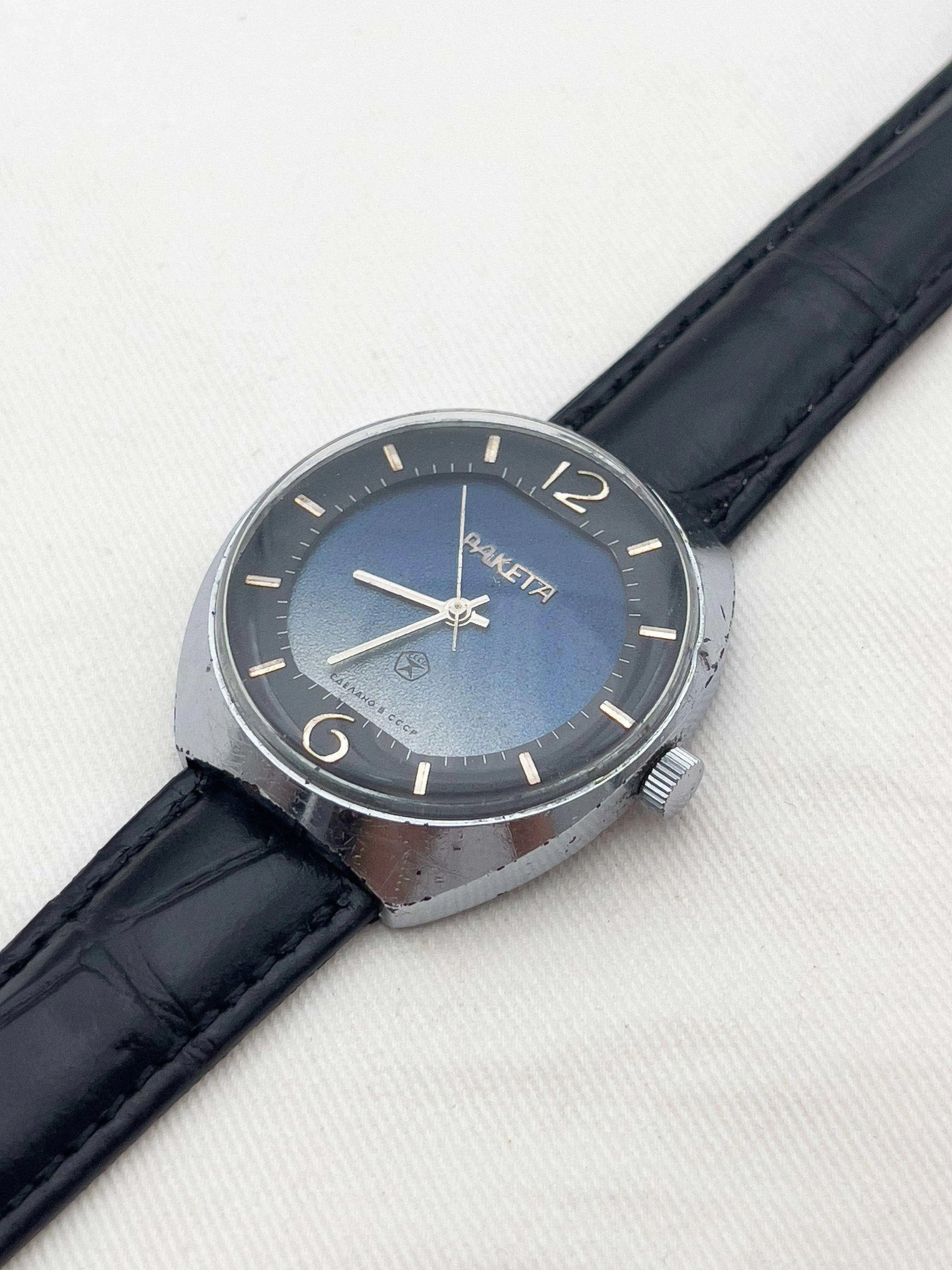 Raketa - Night Sky - 1970s - Atelier Victor Paris - Vintage Watch Shop Dubai