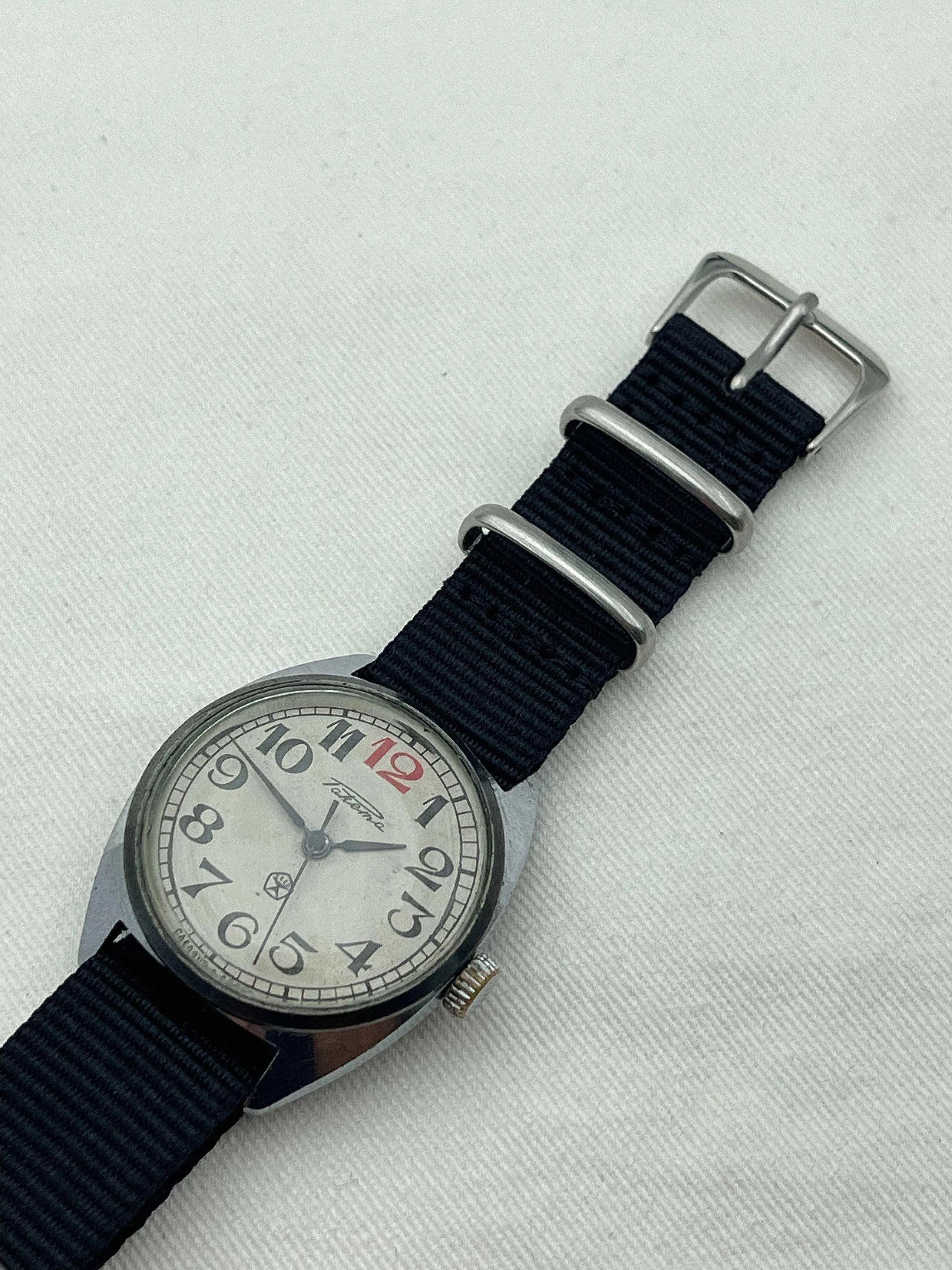 Raketa - Red Twelve - 1960s - Atelier Victor Paris - Vintage Watch Shop Dubai