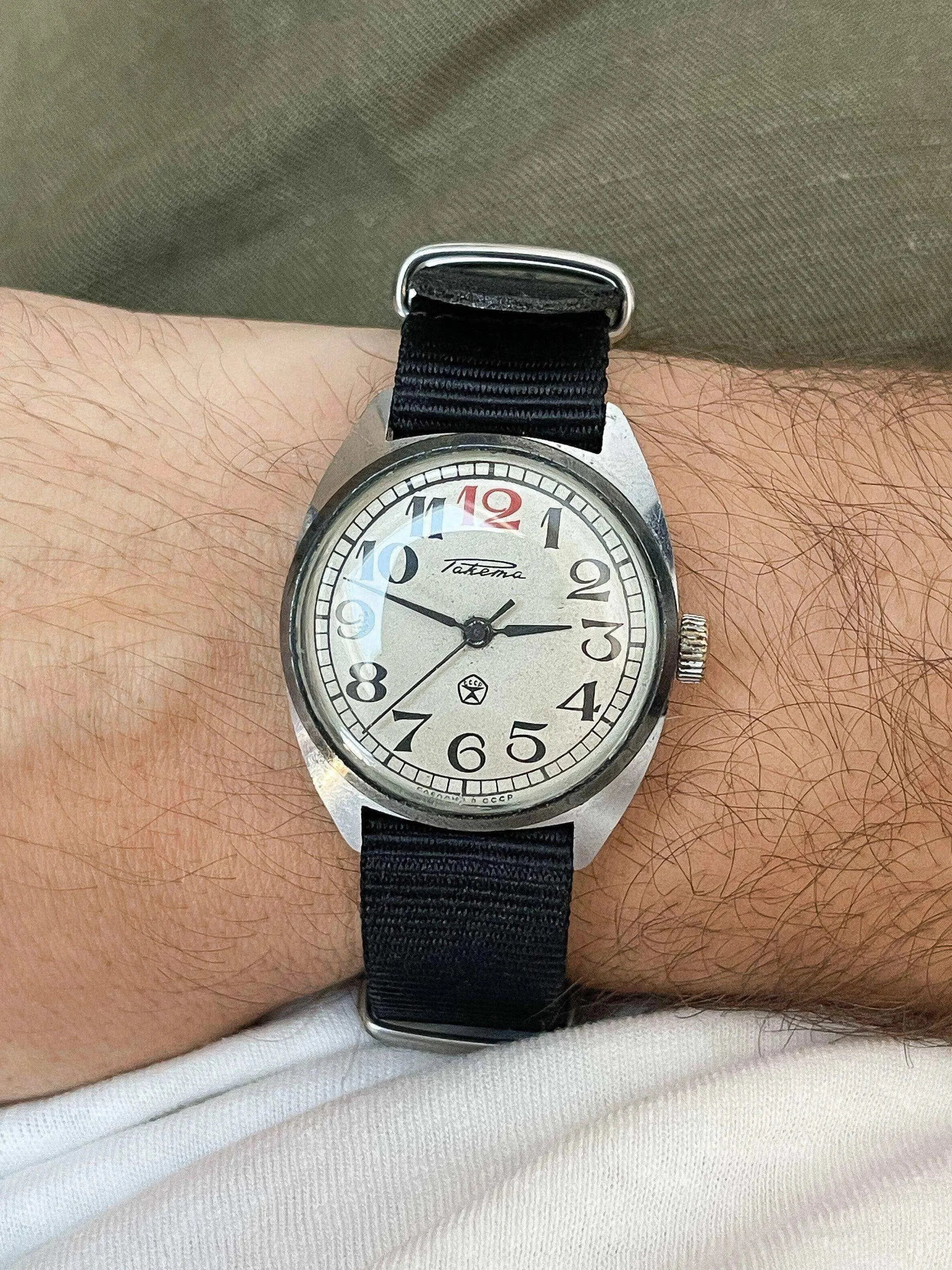Raketa - Red Twelve - 1960s - Atelier Victor Paris - Vintage Watch Shop Dubai