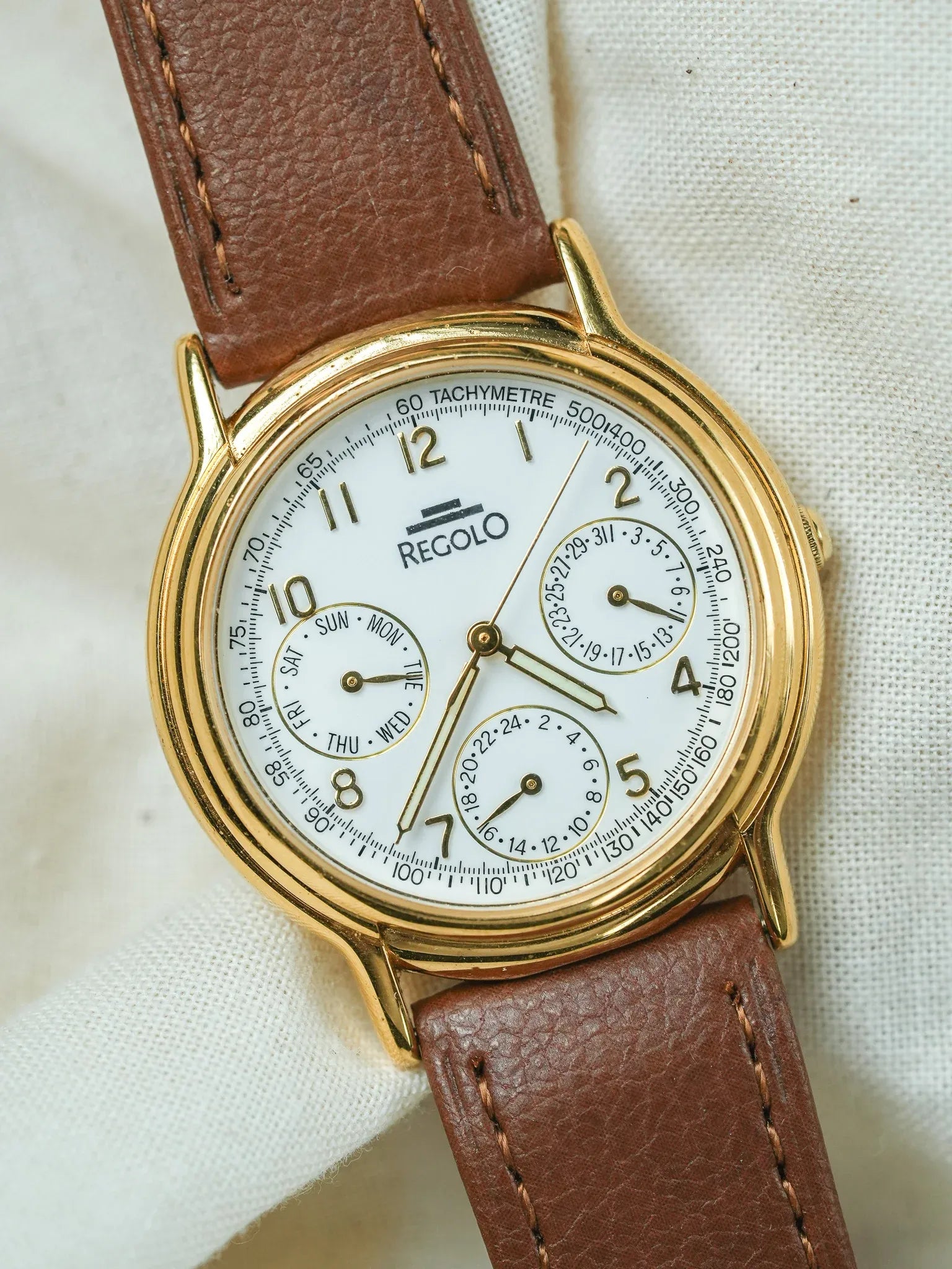 Regolo - Or Triple Calendar blanc - 1990s - Atelier Victor