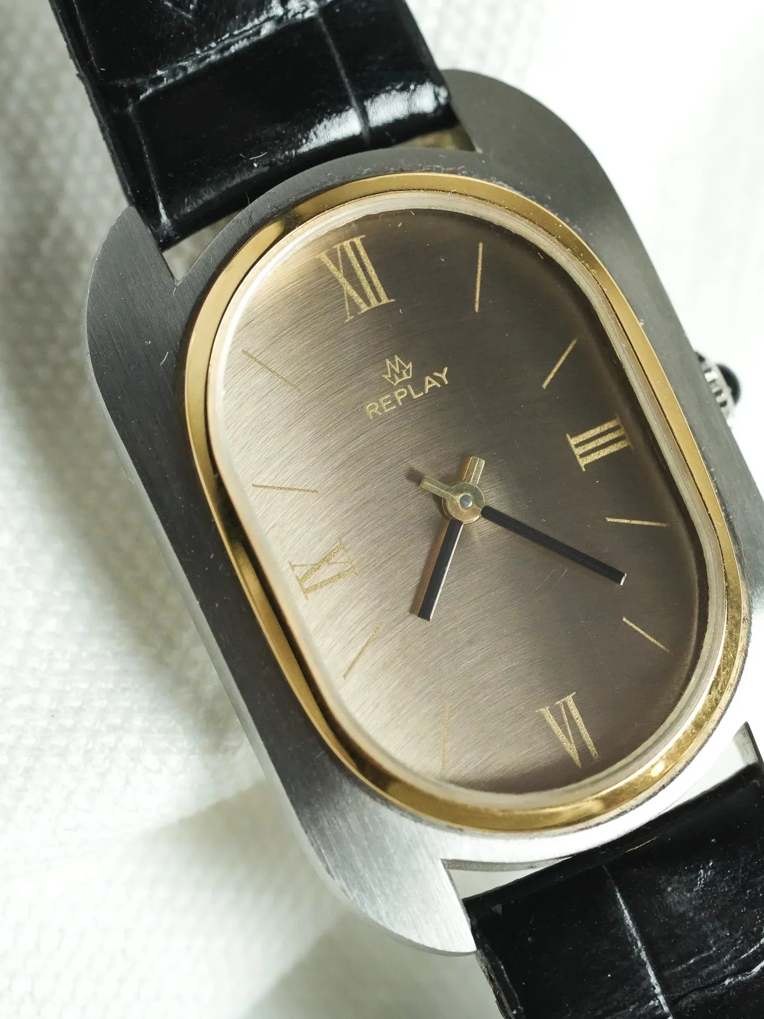 Replay - Ovale Acier Brossé Lunette or Acier Brossé - NOS - 1980s - Atelier Victor