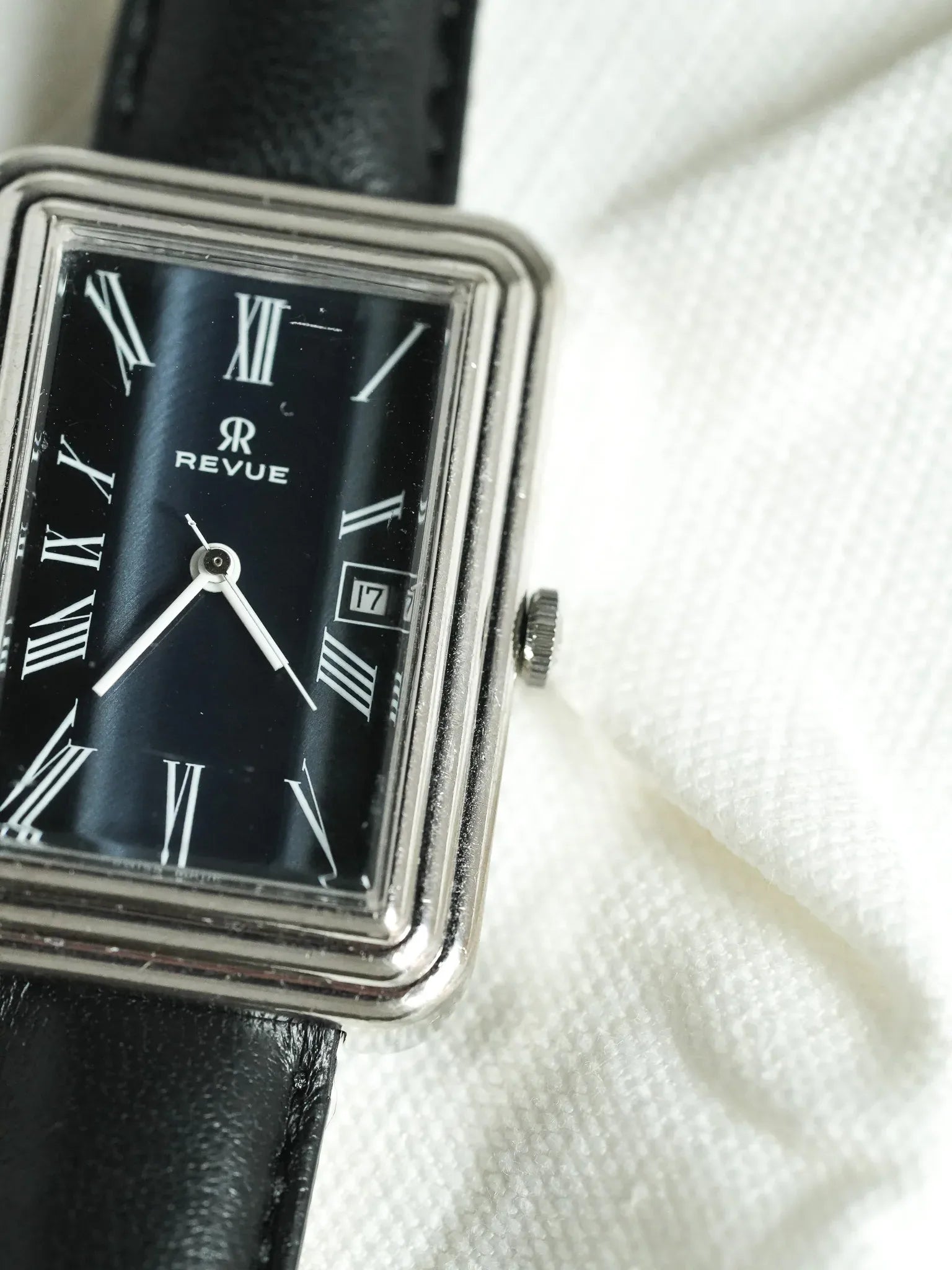 Revue - Tank Stepcase Bleu Tapisserie - 1990s - Atelier Victor