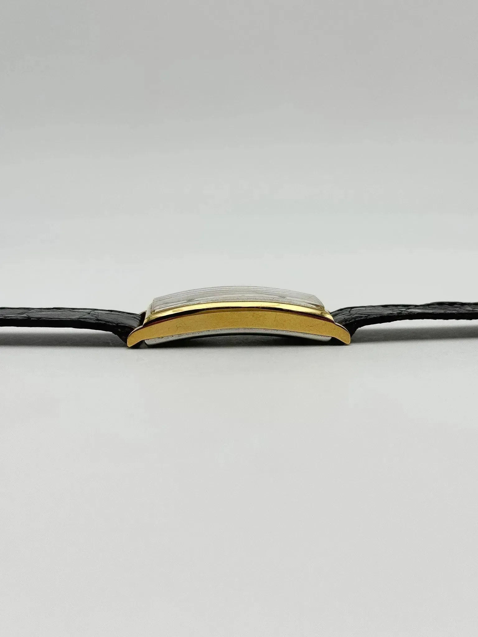 Richards-Zeger - GMT Plaqué or fond blanc double mouvements - 1980s - Atelier Victor