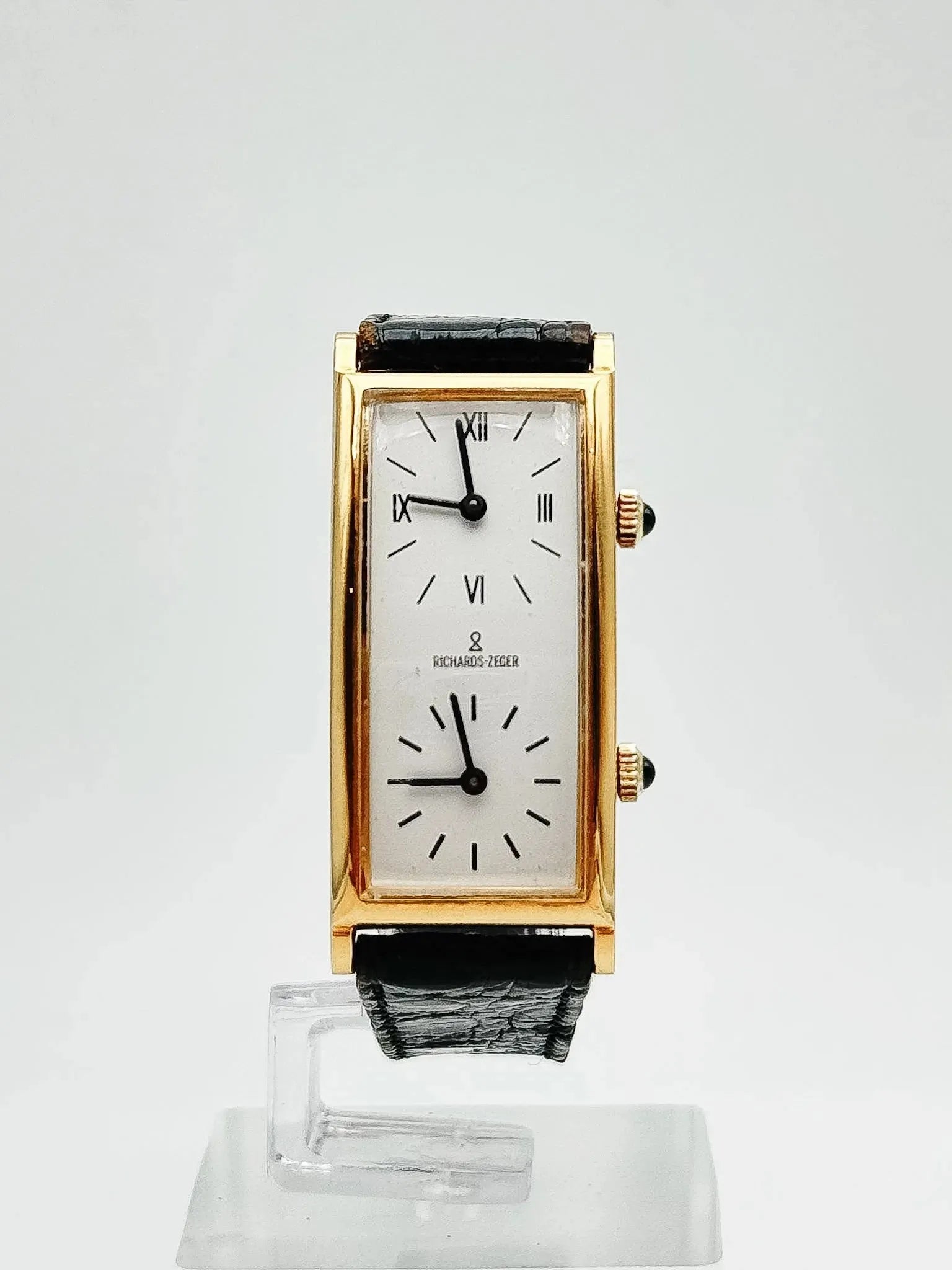 Richards-Zeger - GMT Plaqué or fond blanc double mouvements - 1980s - Atelier Victor Paris - Vintage Watch Shop Dubai