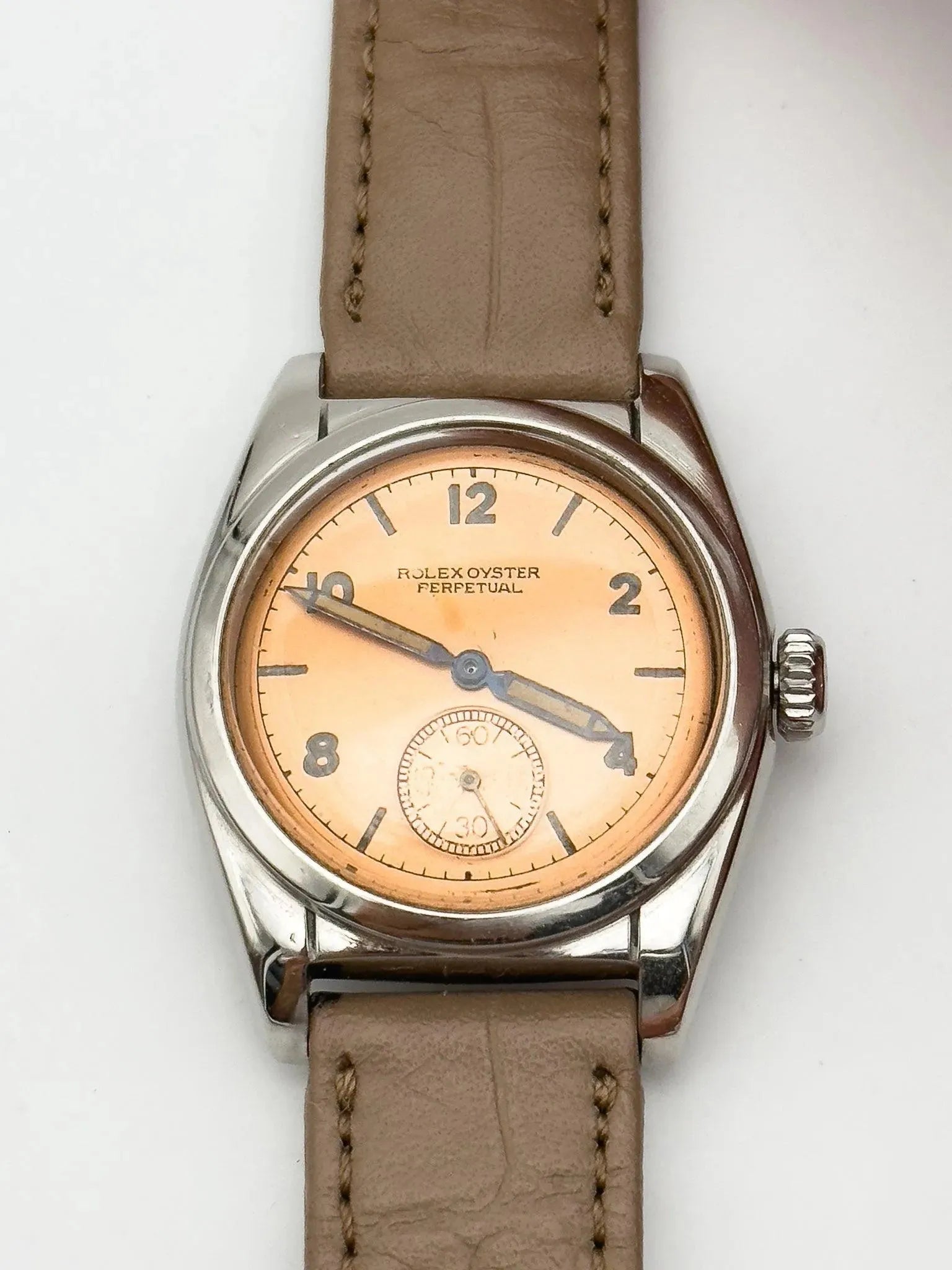 Rolex - Bubble Back 6050 Rare Salmon - 1950 - Atelier Victor Paris - Vintage Watch Shop Dubai