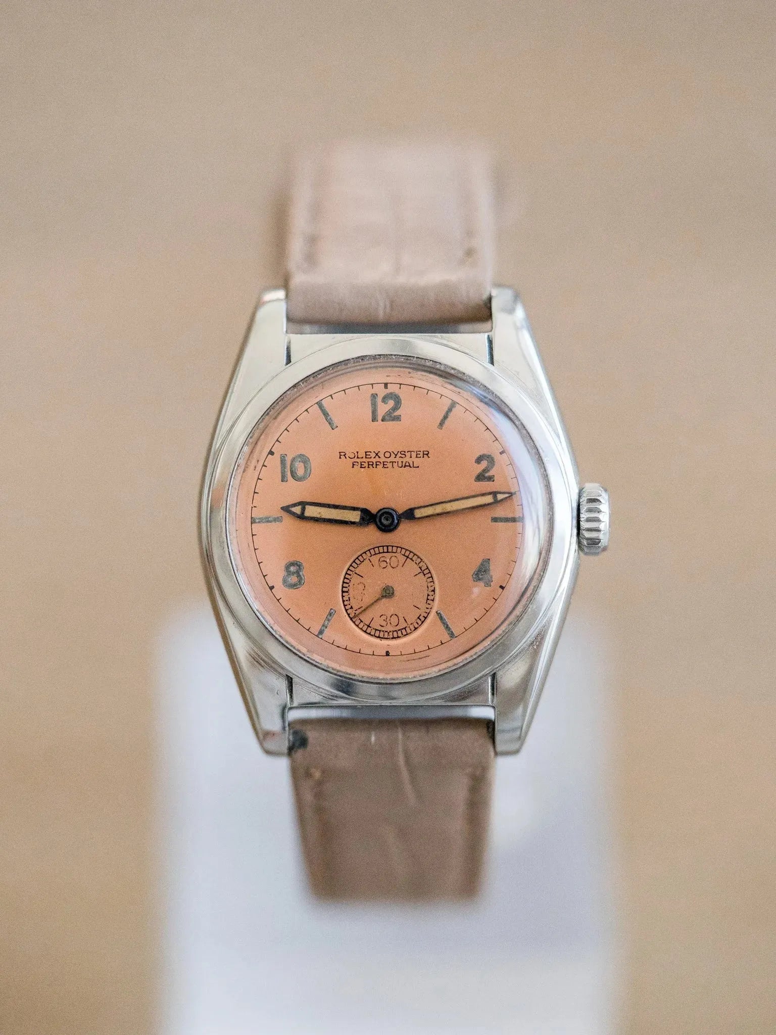 Rolex - Bubble Back 6050 Rare Salmon - 1950 - Atelier Victor - Vintage  Shop
