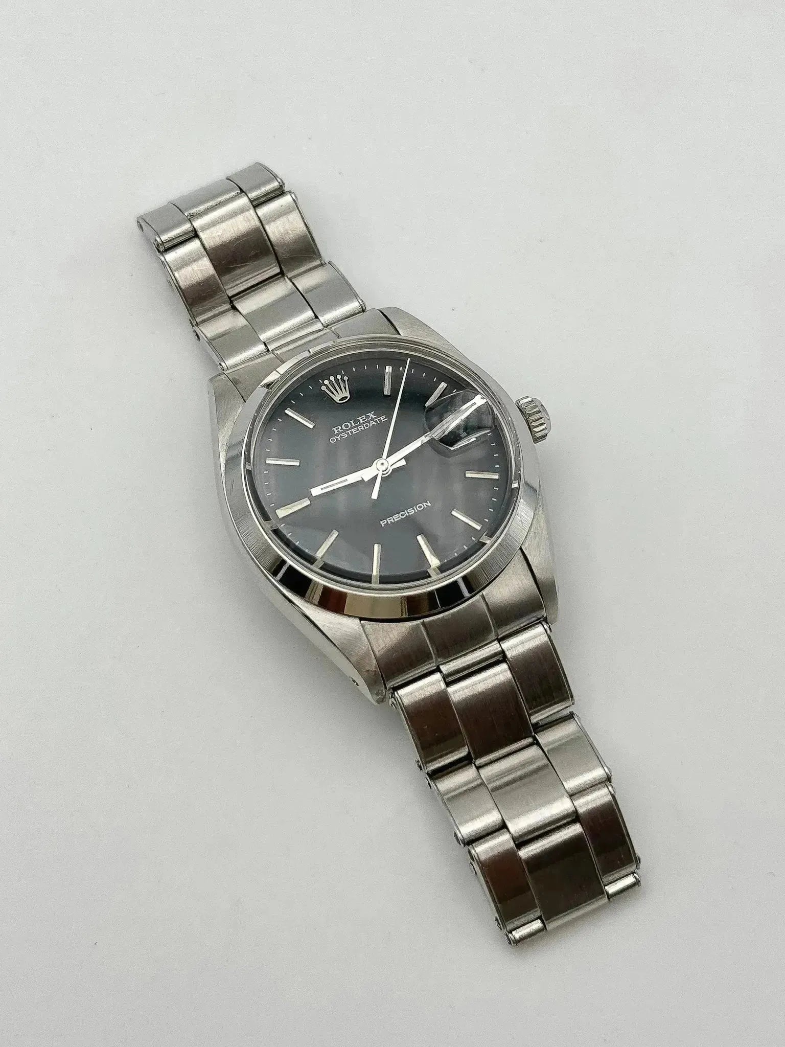 Rolex - Osyterdate 6694 Precision Cadran noir - 1966 - Atelier Victor Paris - Vintage Watch Shop Dubai