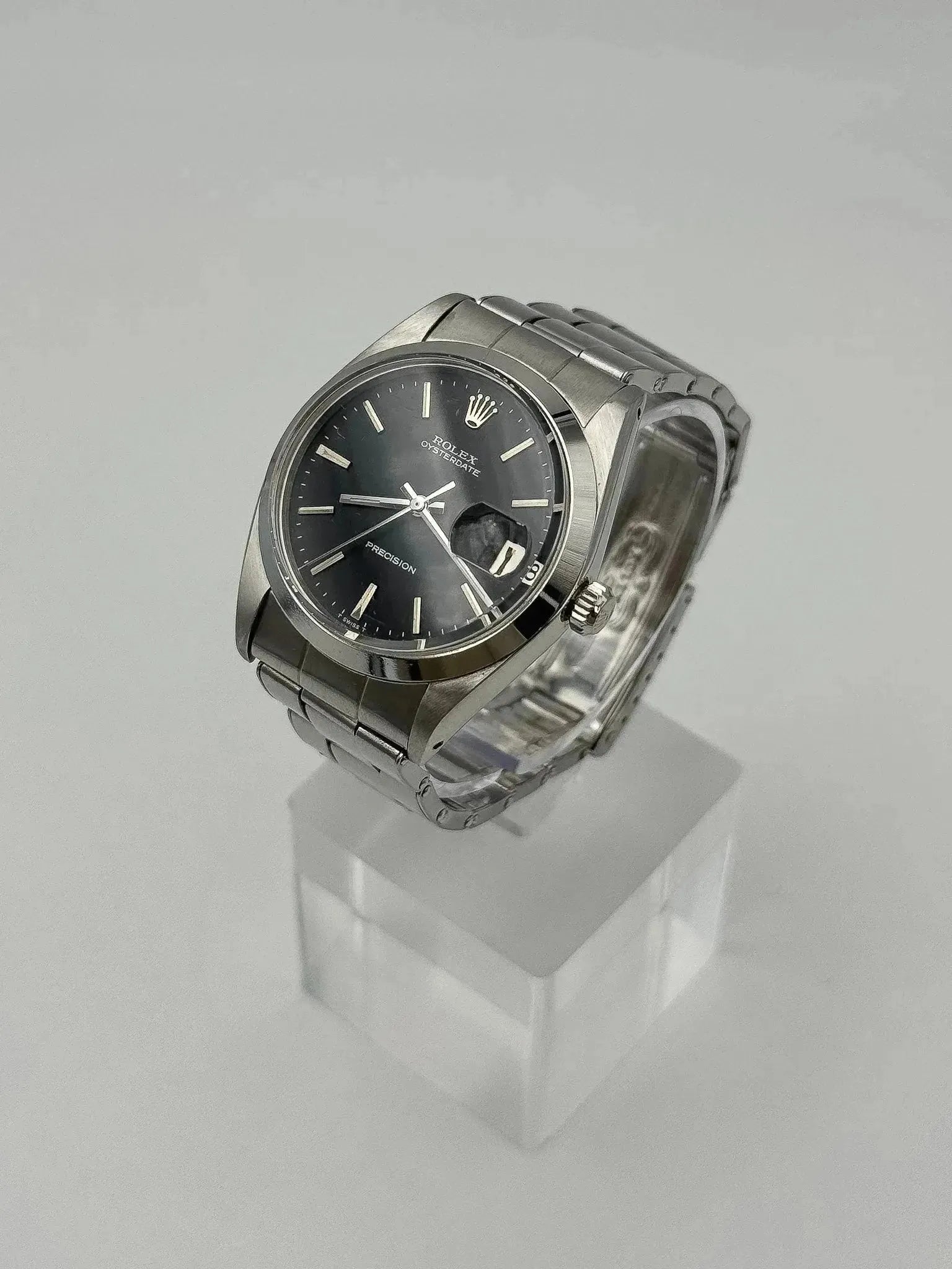 Rolex - Osyterdate 6694 Precision Cadran noir - 1966 - Atelier Victor Paris - Vintage Watch Shop Dubai