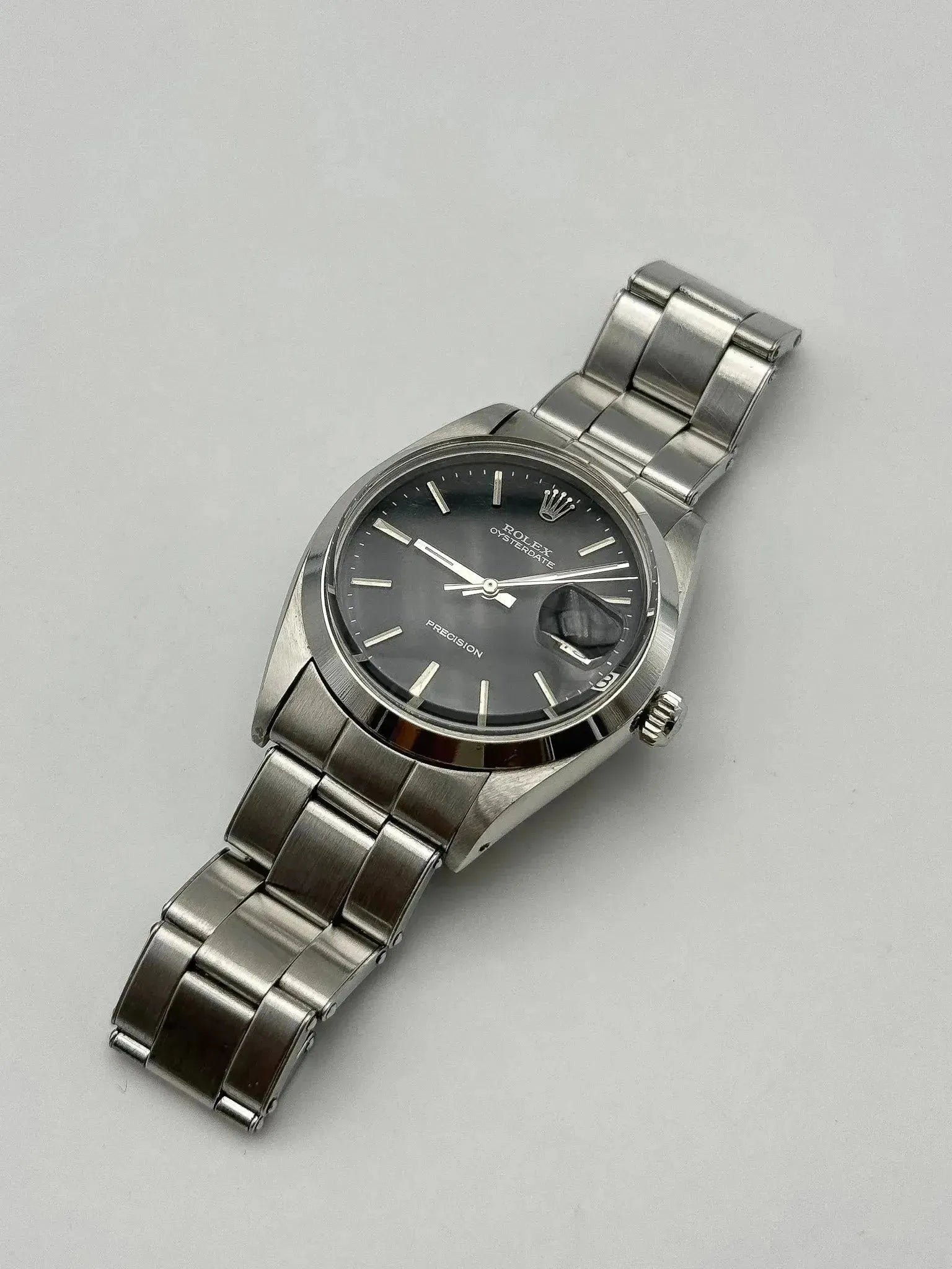 Rolex - Osyterdate 6694 Precision Cadran noir - 1966 - Atelier Victor Paris - Vintage Watch Shop Dubai
