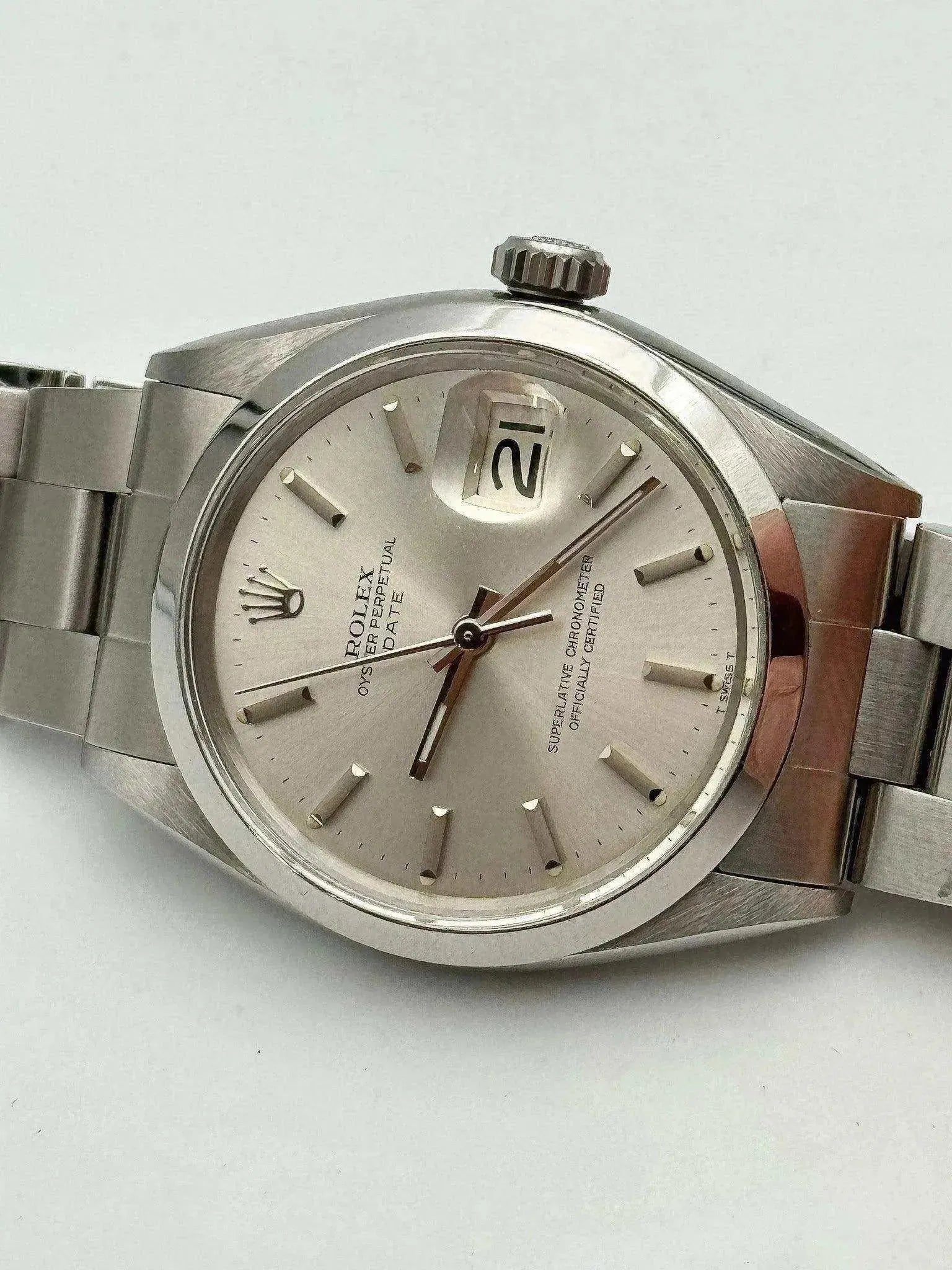 Rolex - Oyster Perpetual Date COSC - 1970 - Atelier Victor Paris - Vintage Watch Shop Dubai