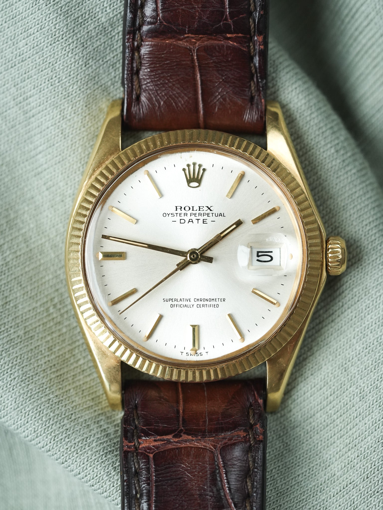 劳力士 - 蚝式恒动日历 COSC 型号 1503 34毫米 18k 黄金香槟色表盘 - 1969 