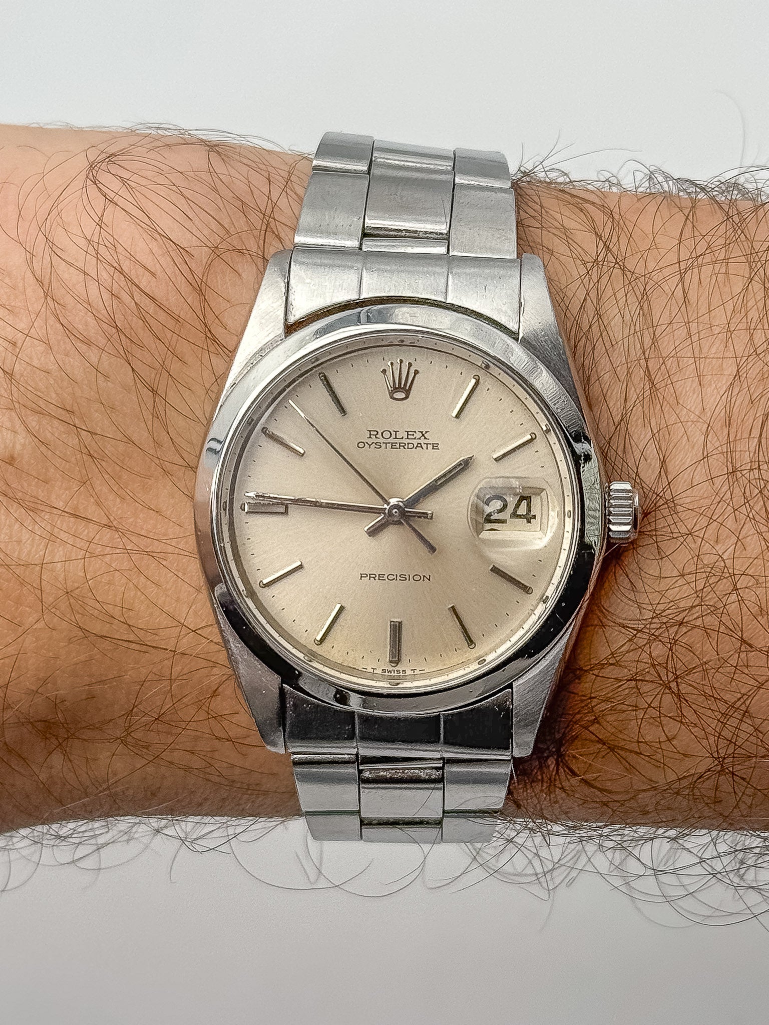 Rolex - Oysterdate Precision 6694 Cadran Ecaille - 1965 - Atelier Victor Paris - Vintage Watch Shop Dubai