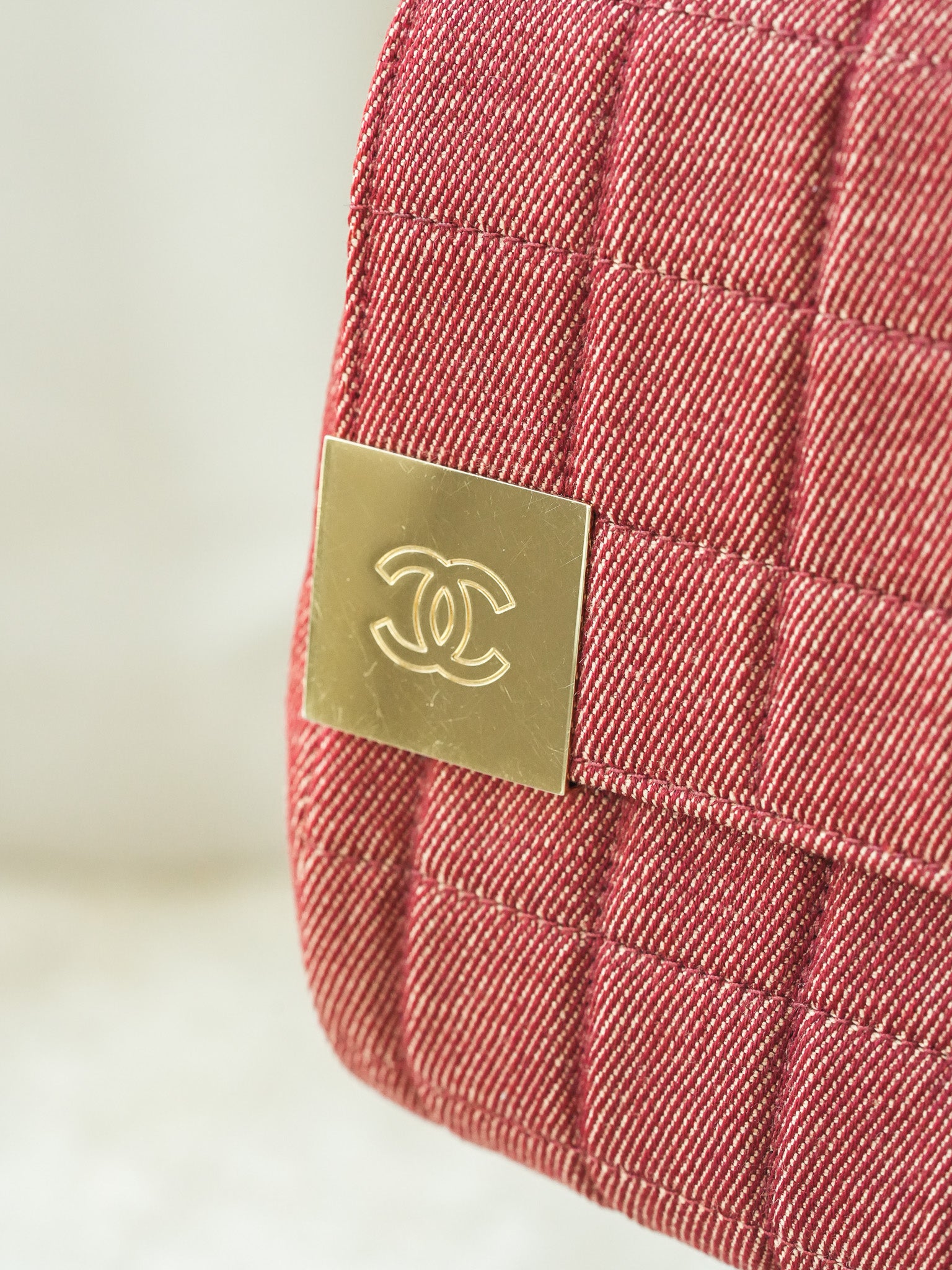 Sac à Main Chanel Vintage - Chocolate Bar Denim Rouge Femme (2002-2003) - Atelier Victor