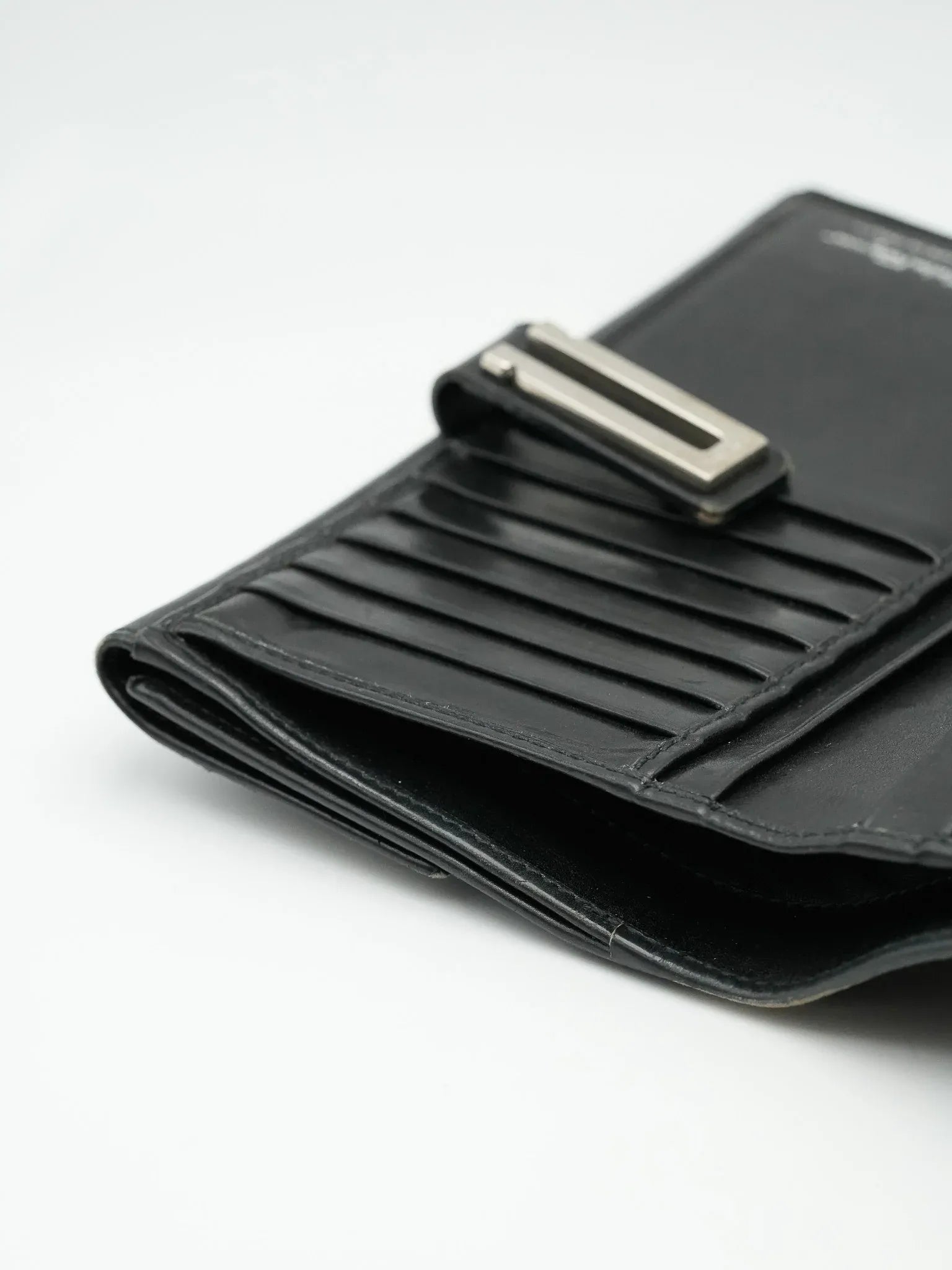 Salvatore Ferragamo - Portefeuille cuir noir - Atelier Victor - Vintage  Shop