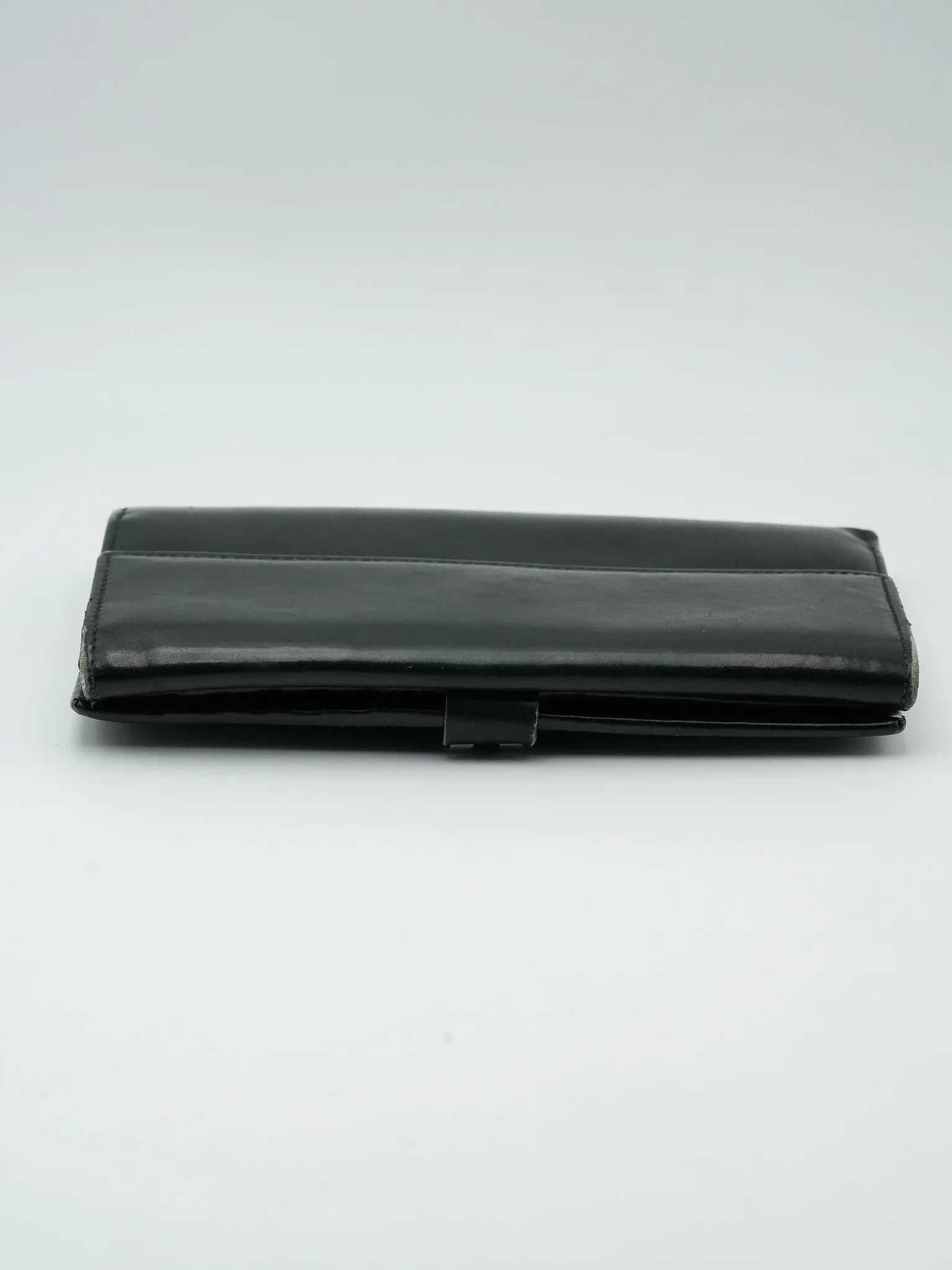Salvatore Ferragamo - Portefeuille cuir noir - Atelier Victor - Vintage  Shop