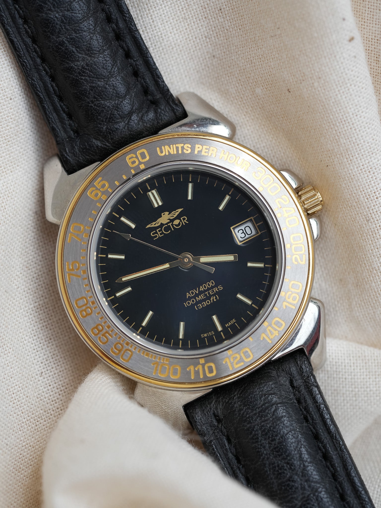 Sector - Scarab Acier Or Cadran Noir - NOS - 1980s - Atelier Victor Paris - Vintage Watch Shop Dubai