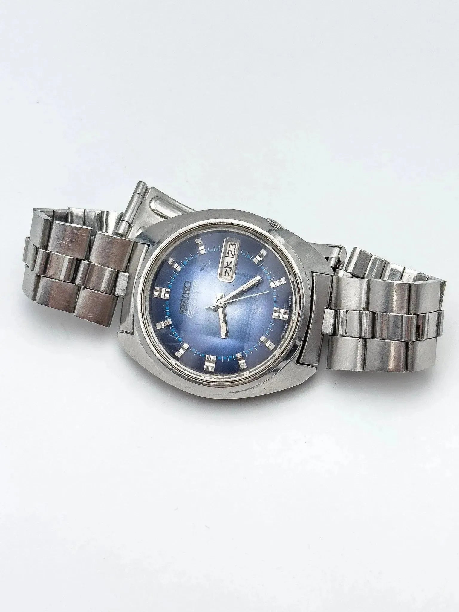 Seiko 5 Actus - Blue Facette Kanji - 1972 - Atelier Victor Paris - Vintage Watch Shop Dubai