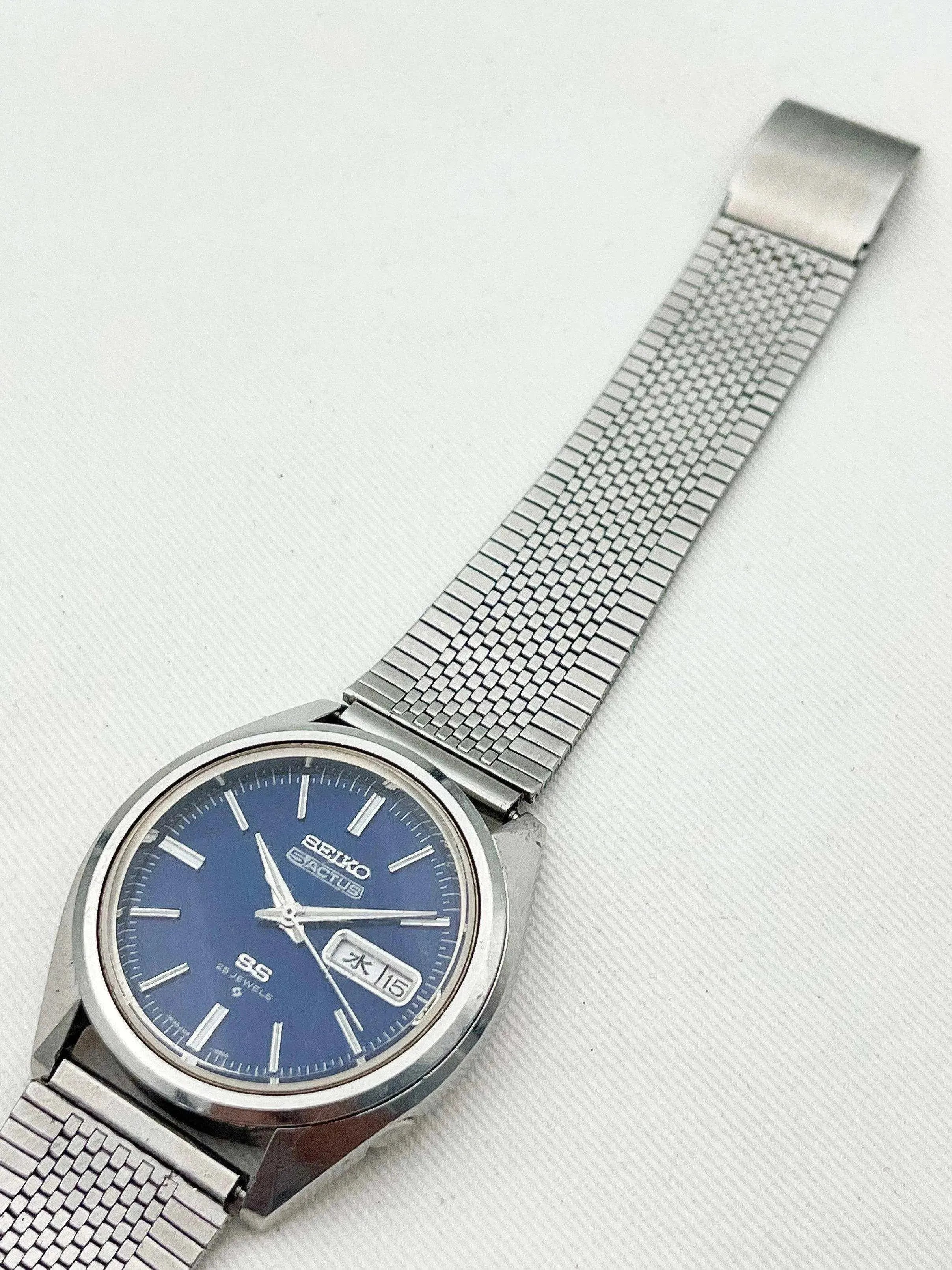 Seiko - 5 Actus Daydate Bleu Kanji - 1971 - Atelier Victor Paris - Vintage Watch Shop Dubai