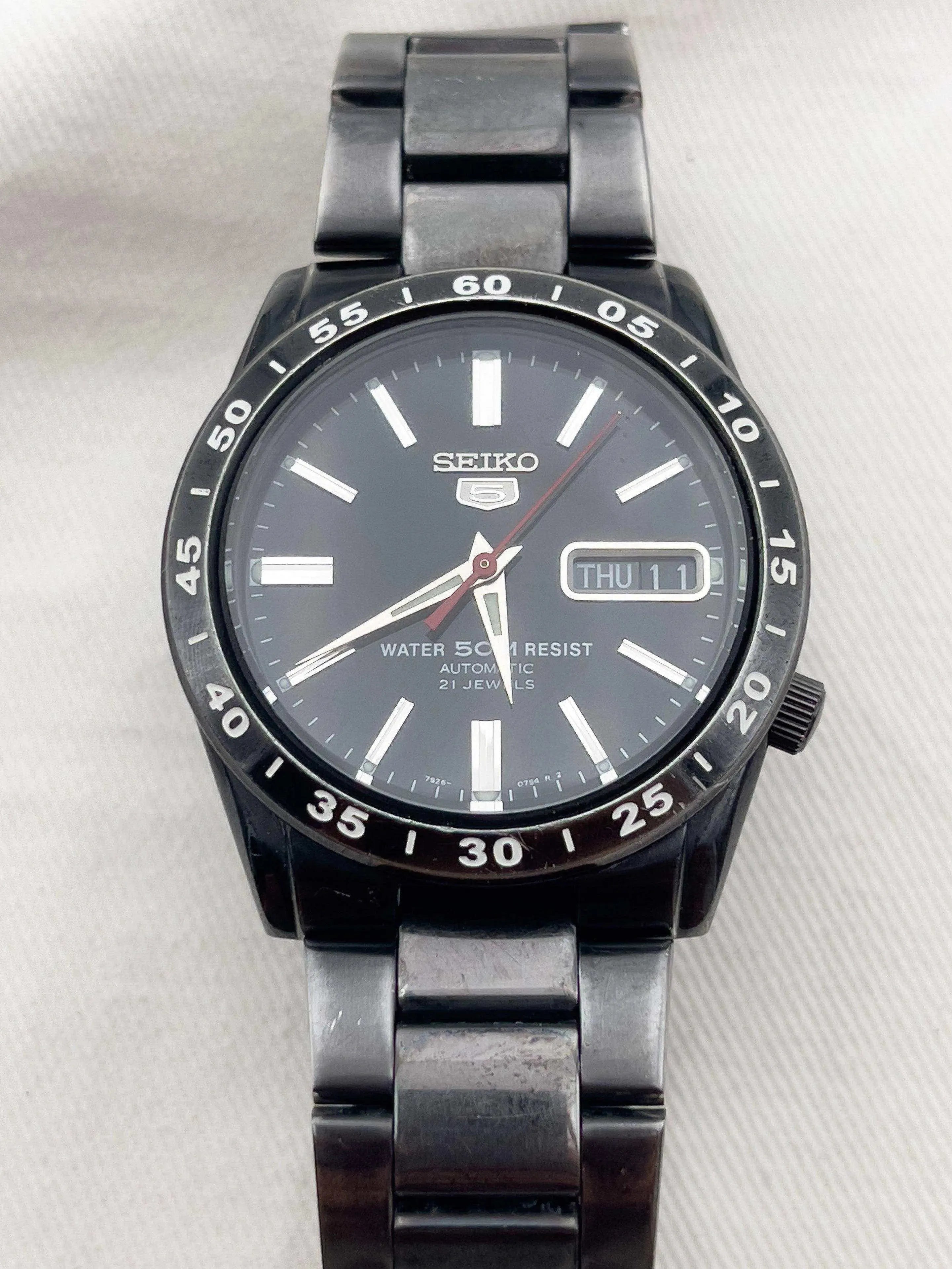Seiko 5 - Black PVD - 00’s - Atelier Victor Paris - Vintage Watch Shop Dubai
