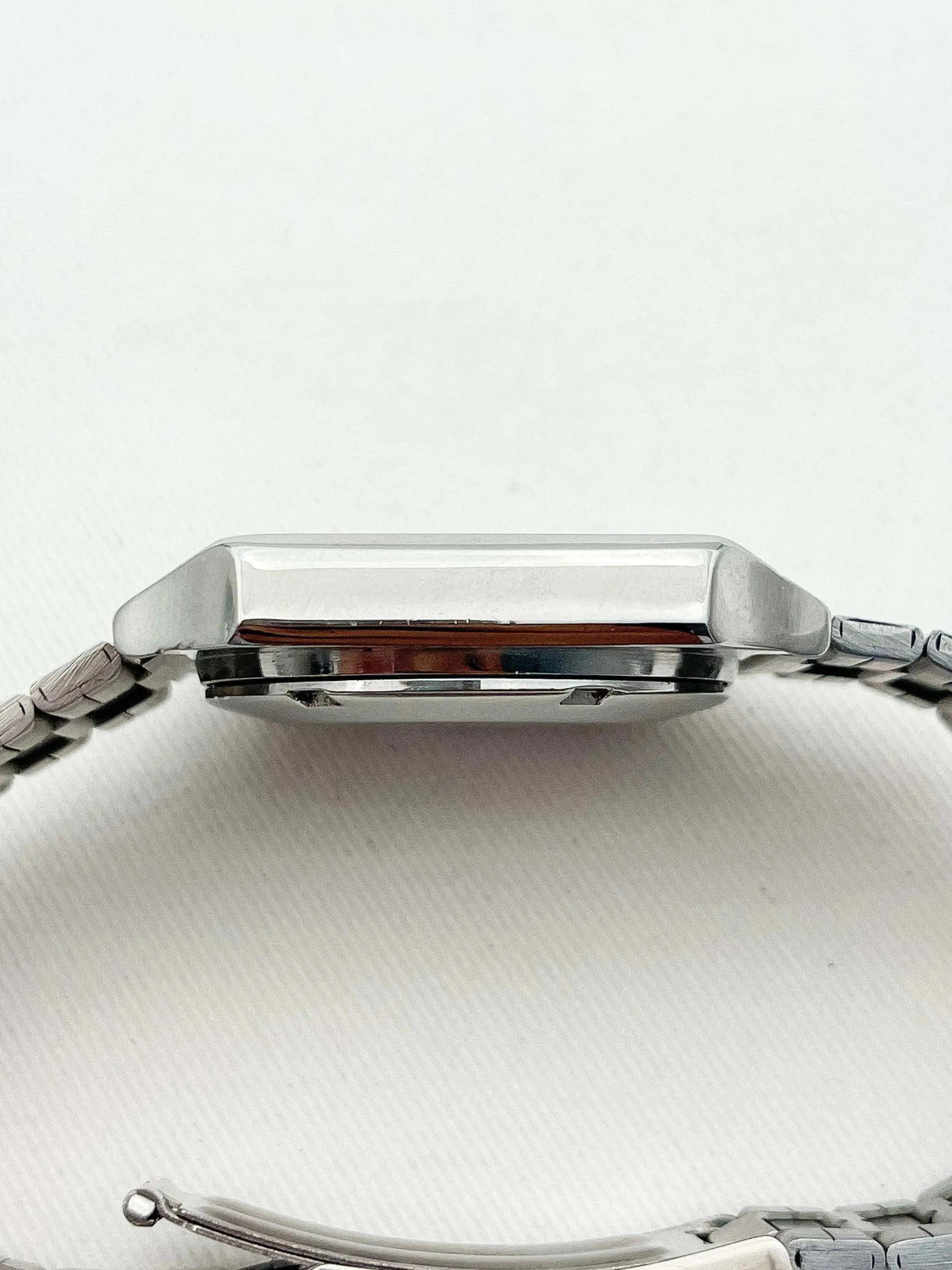Seiko 5 - Chocolate Dial - 1982 - Atelier Victor Paris - Vintage Watch Shop Dubai