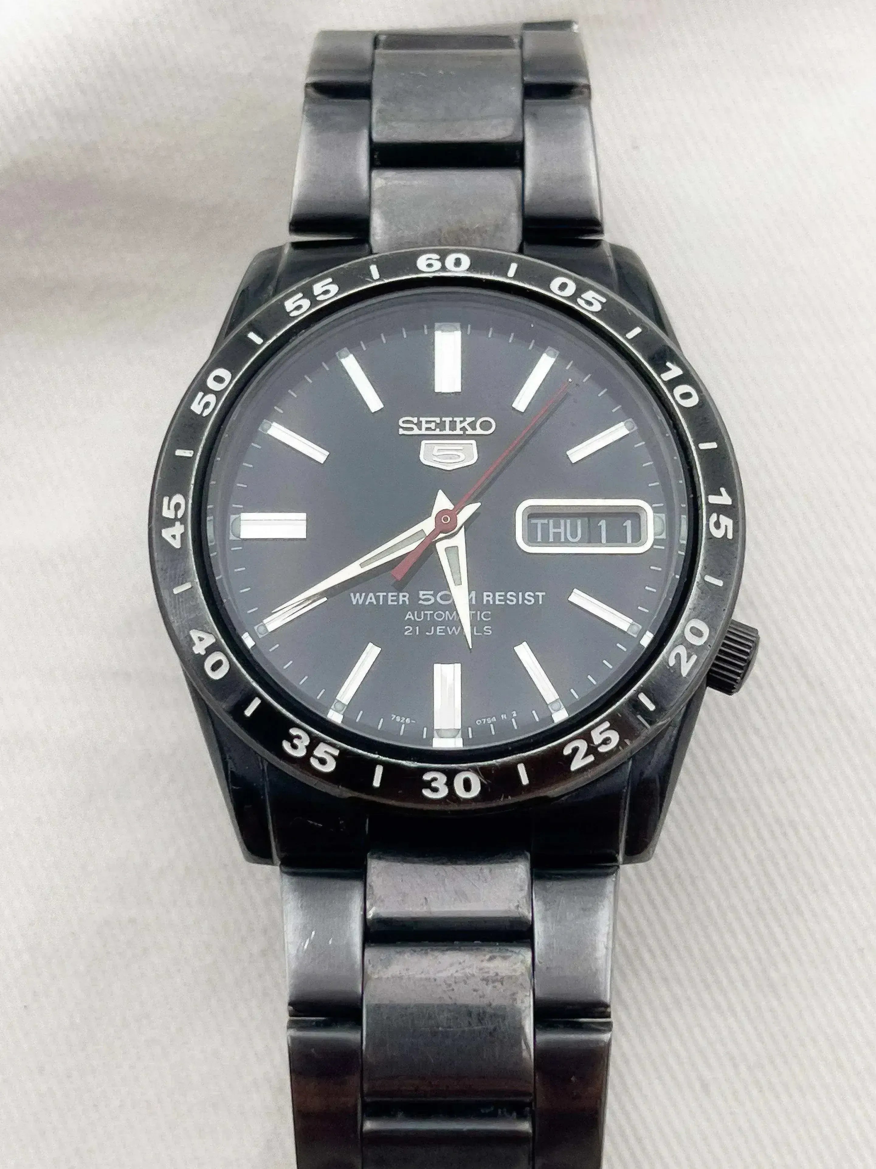 Seiko 5 - Noir PVD - 2000s - Atelier Victor