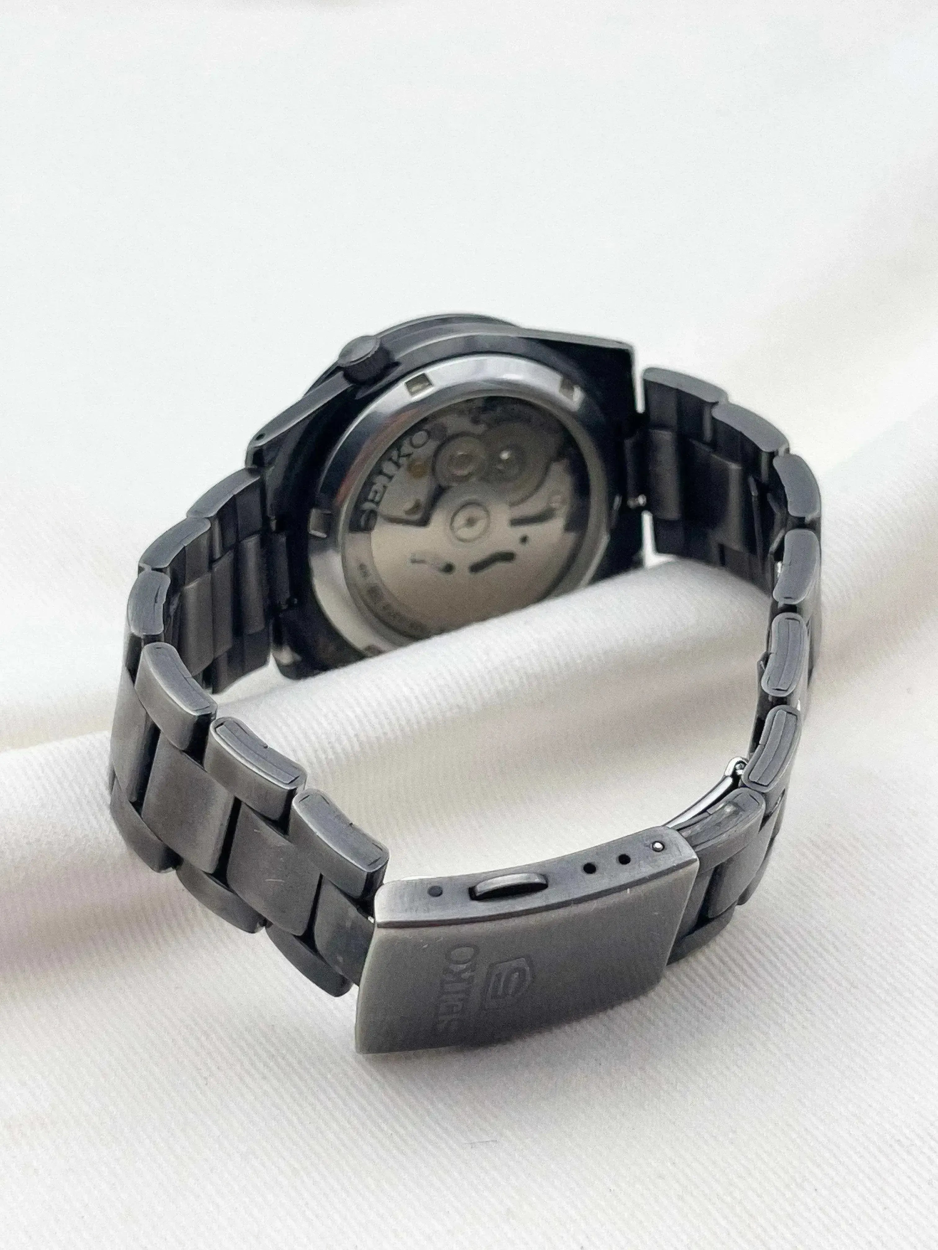 Seiko 5 - Noir PVD - 2000s - Atelier Victor