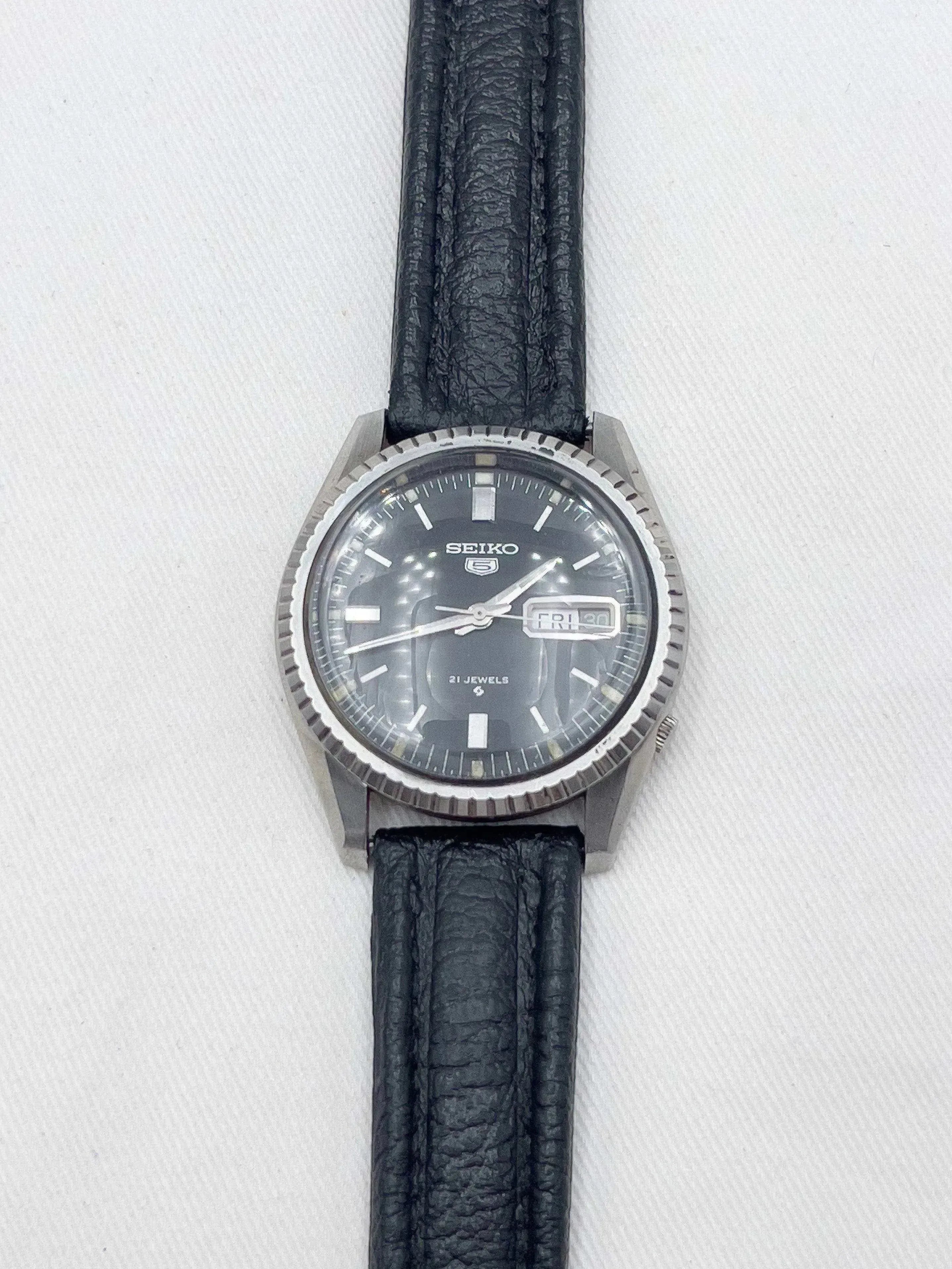 Seiko - Acier automatique Cannelée noir - 1968 - Atelier Victor