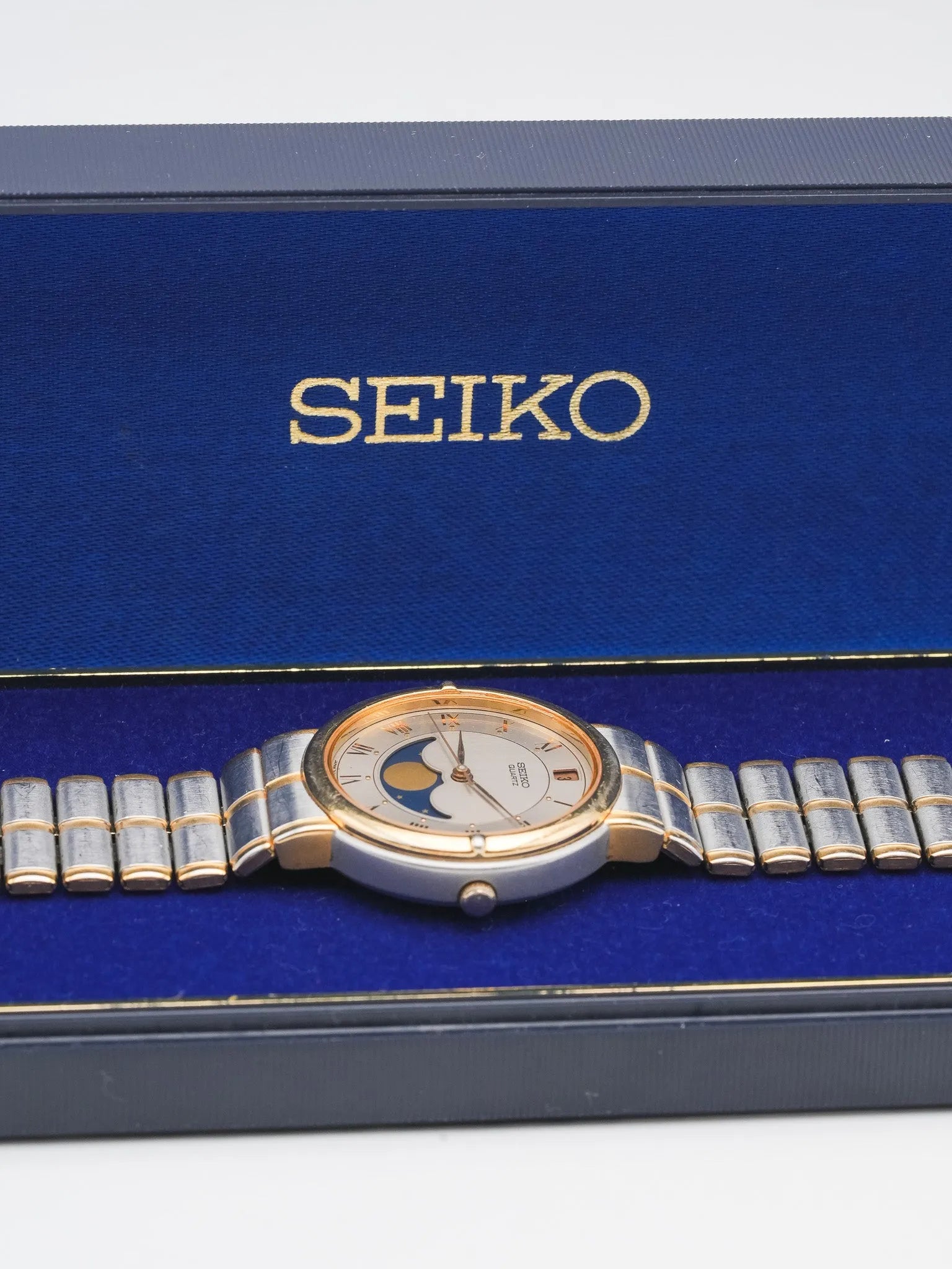 Seiko - Acier Or Phase de lune Romain - 1986 - Atelier Victor Paris - Vintage Watch Shop Dubai