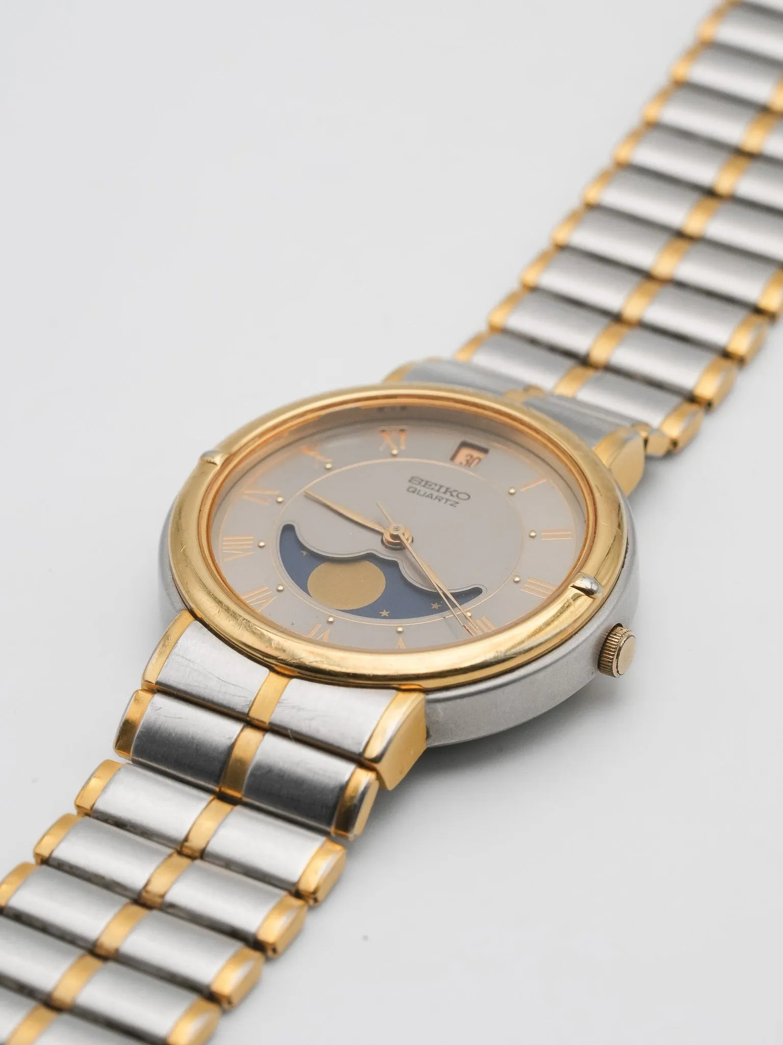 Seiko - Acier Or Phase de lune Romain - 1986 - Atelier Victor Paris - Vintage Watch Shop Dubai