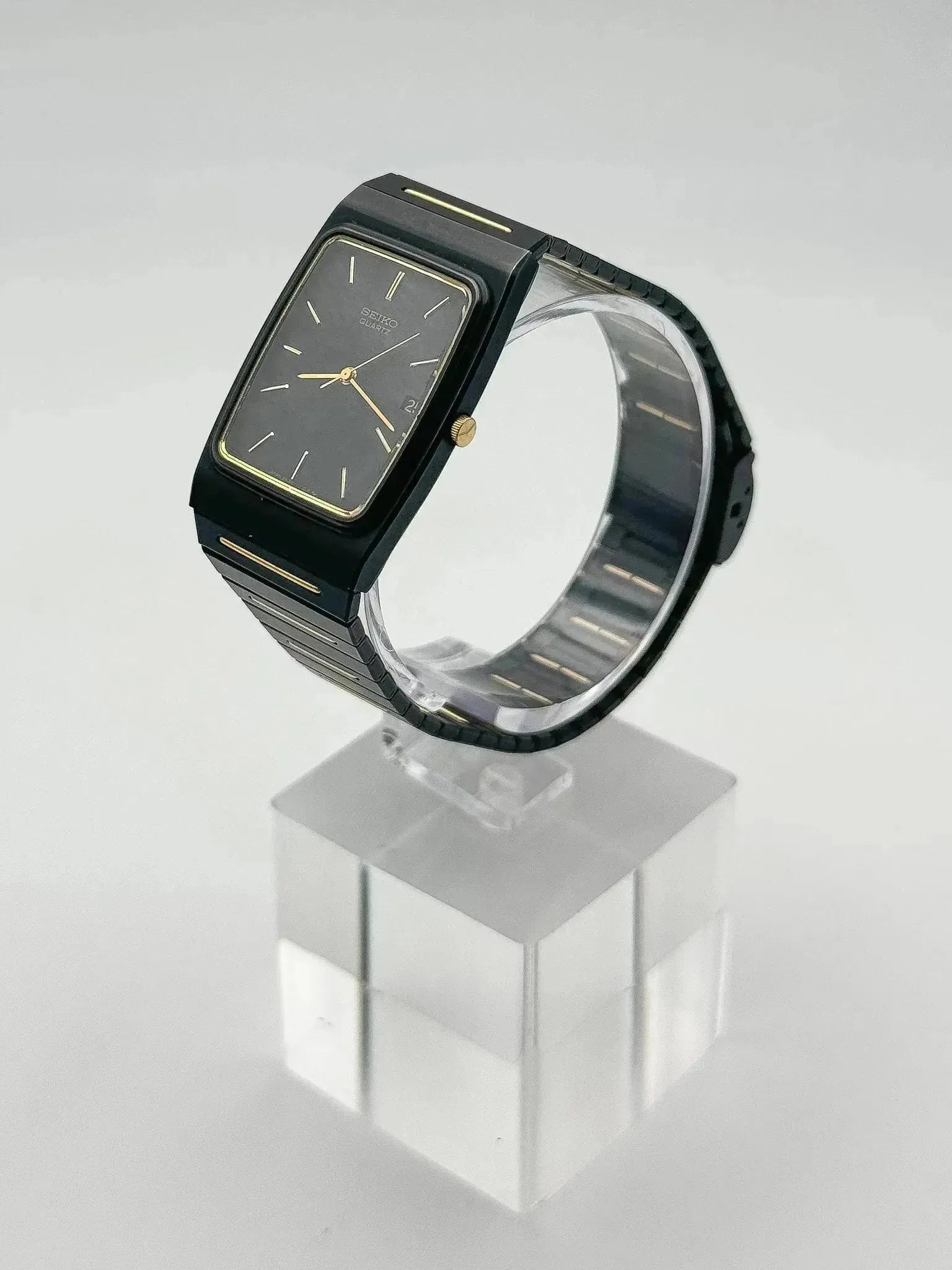 Seiko - Acier PVD Noir & Or Date - 1994 - Atelier Victor - Vintage  Shop