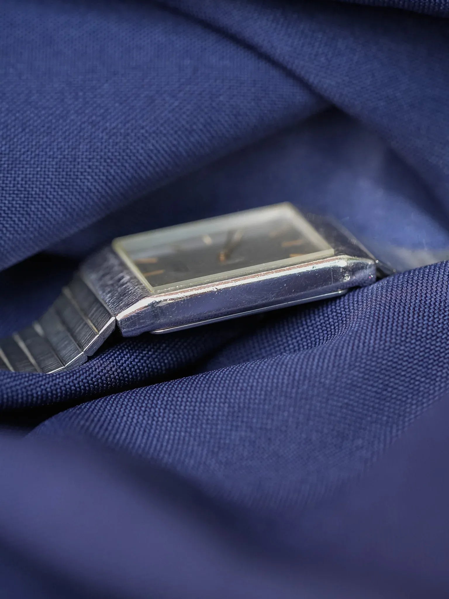 Seiko - Acier Rectangulaire Cadran Argent Index Or - 1984 - Atelier Victor