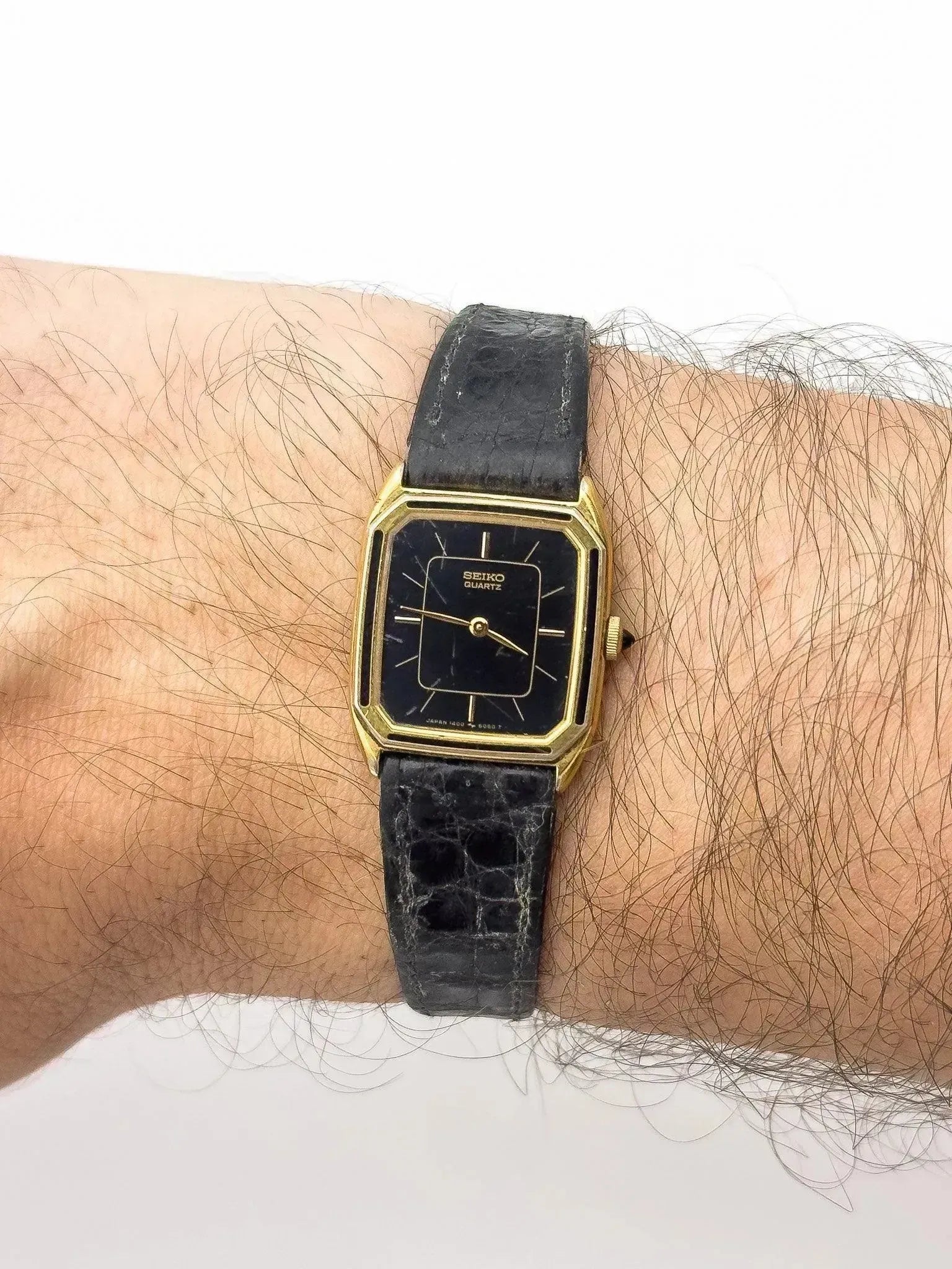 Seiko - Black Cabochon Lady - 1982 - Atelier Victor