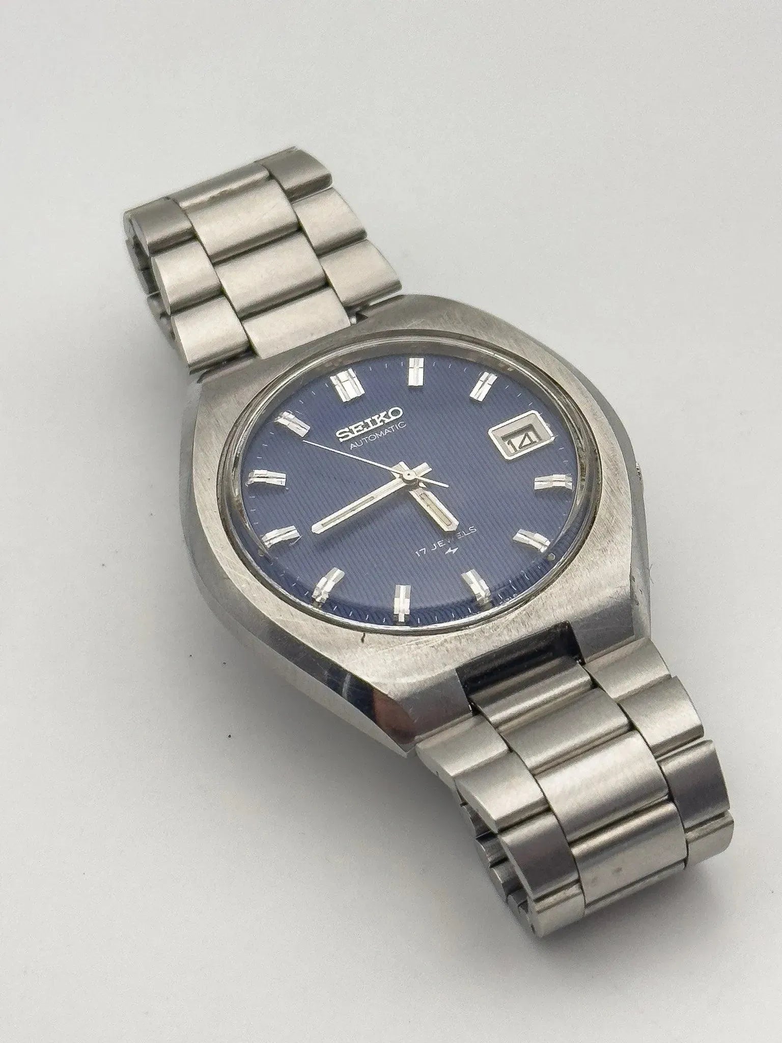 Seiko - Blue Tapisserie Acier Date - 1978 - Atelier Victor - Vintage  Shop