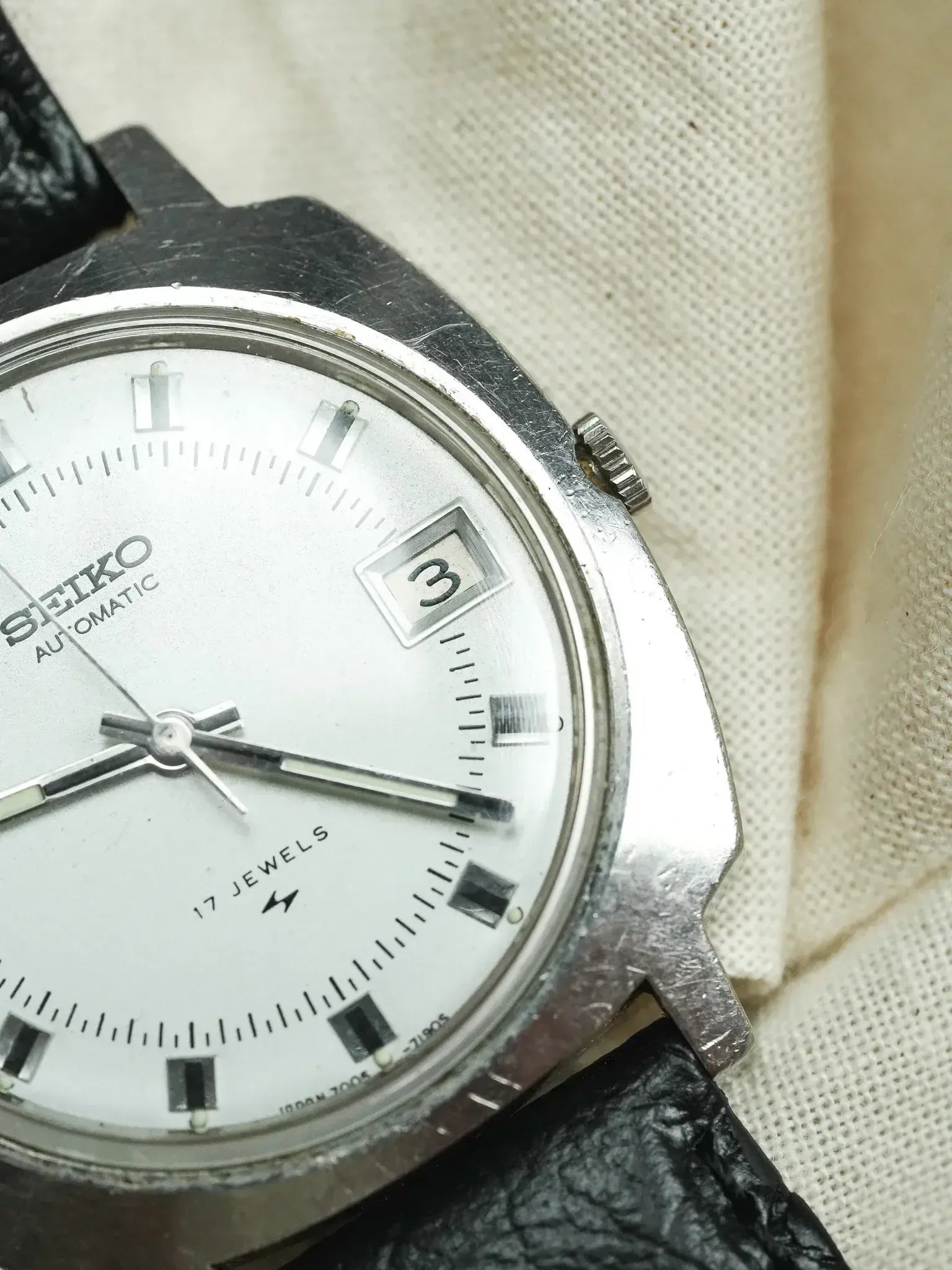 Seiko - Caja de TV Índice negro Fecha - 1975 