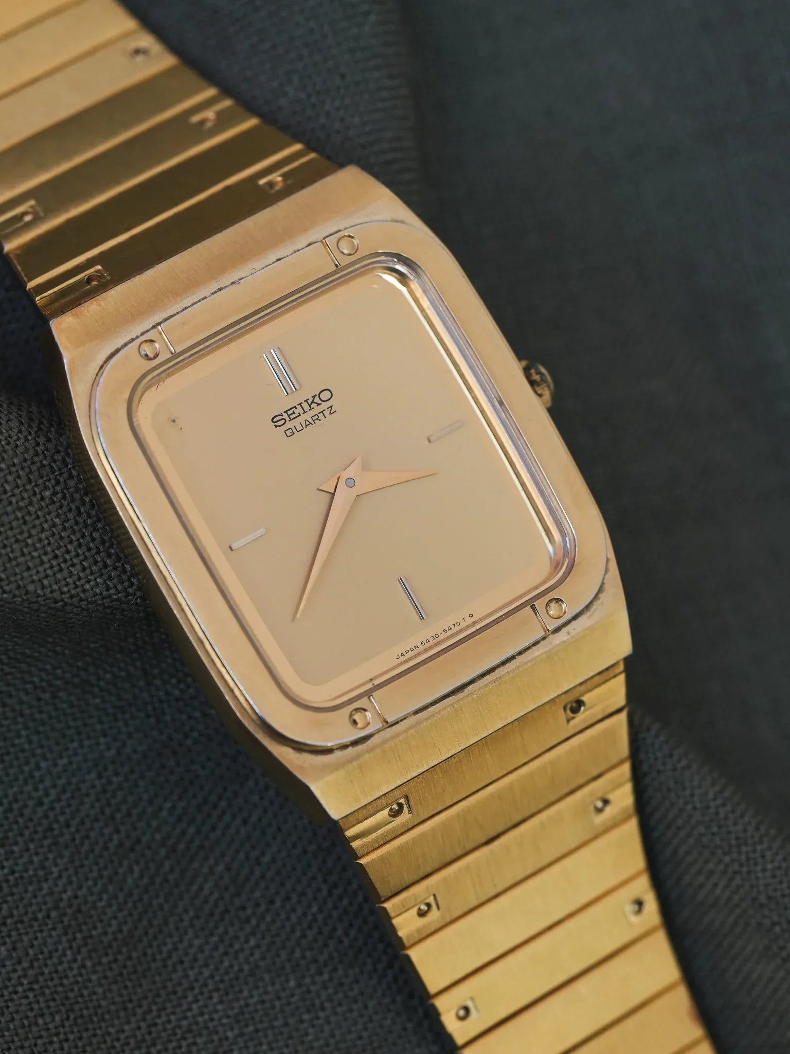 Seiko - Bracelet Intégré Doré Dauphine - 1982 - Atelier Victor