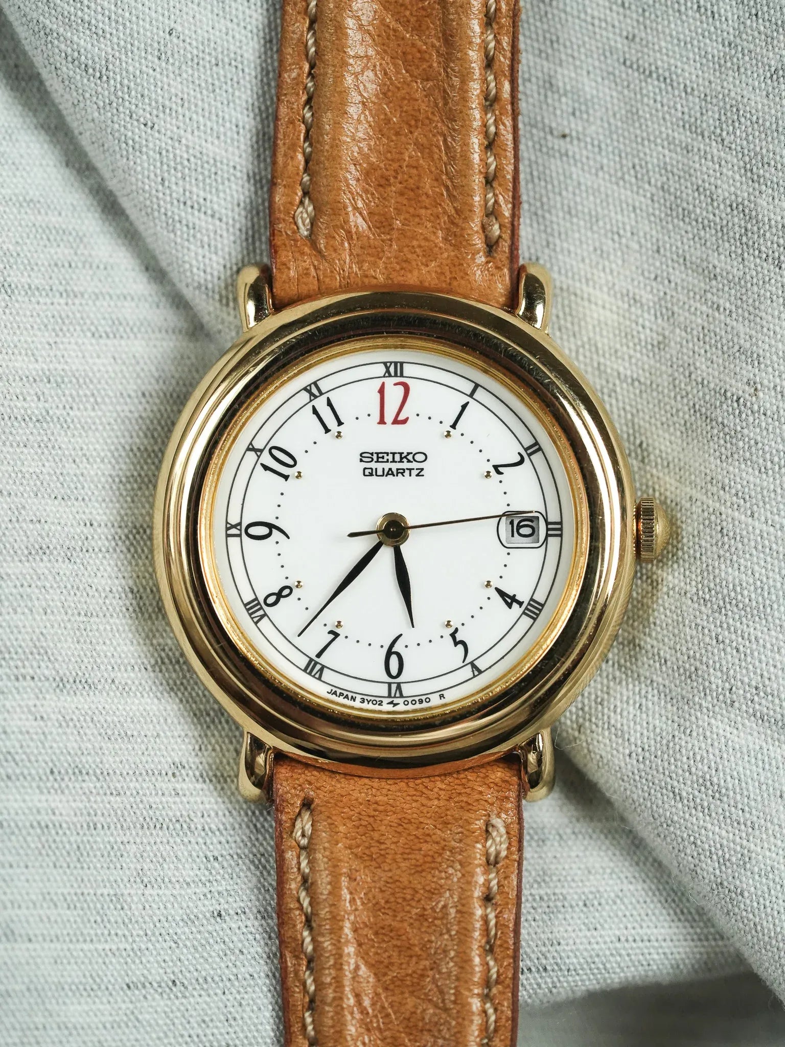 Seiko - Chiffres Arabes & Romain 12h rouge date - NOS - 1998 - Atelier Victor - Vintage  Shop