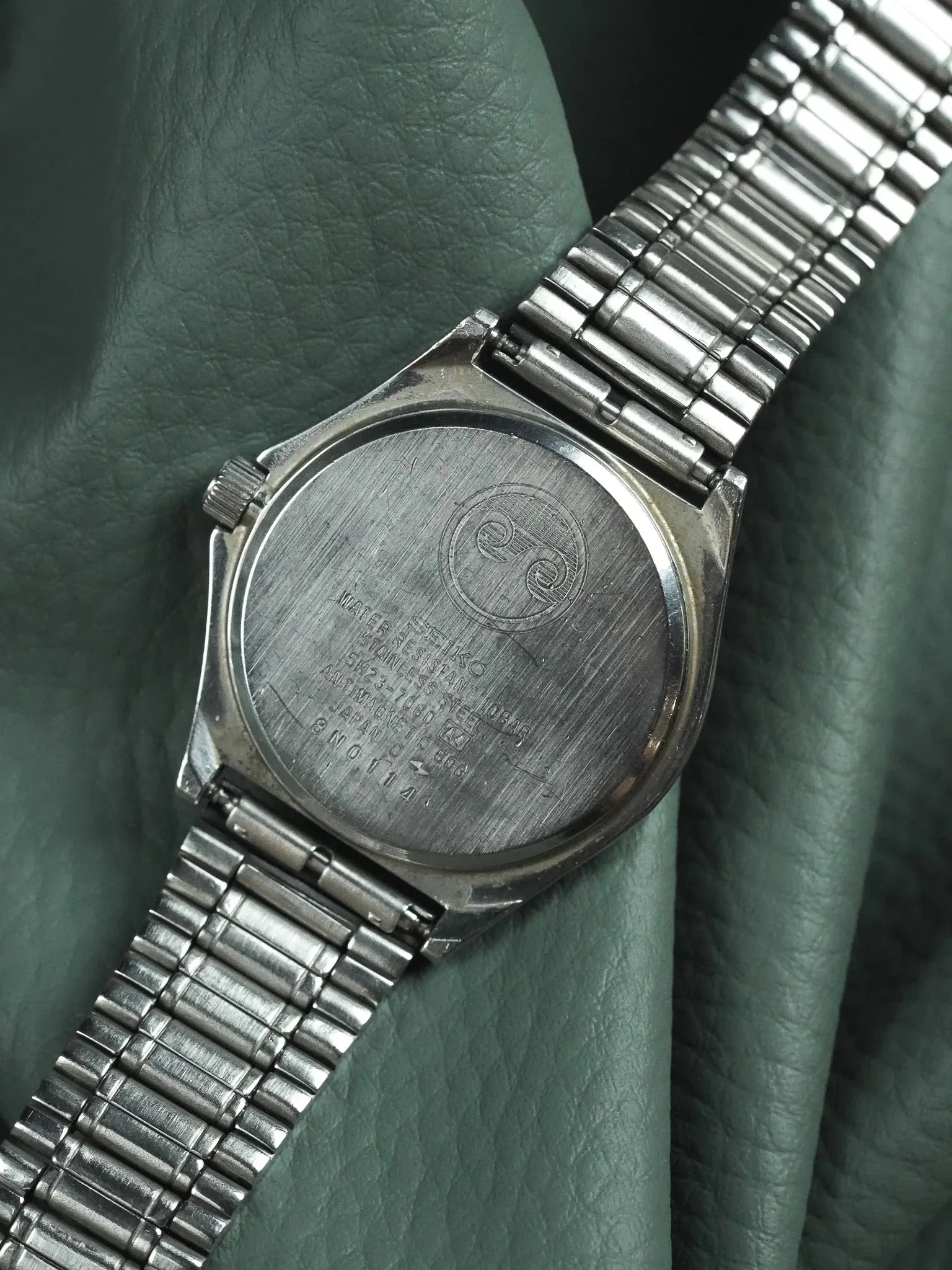 Seiko - Chronos Daydate Kanji Cadran neige acier - 1988 - Atelier Victor