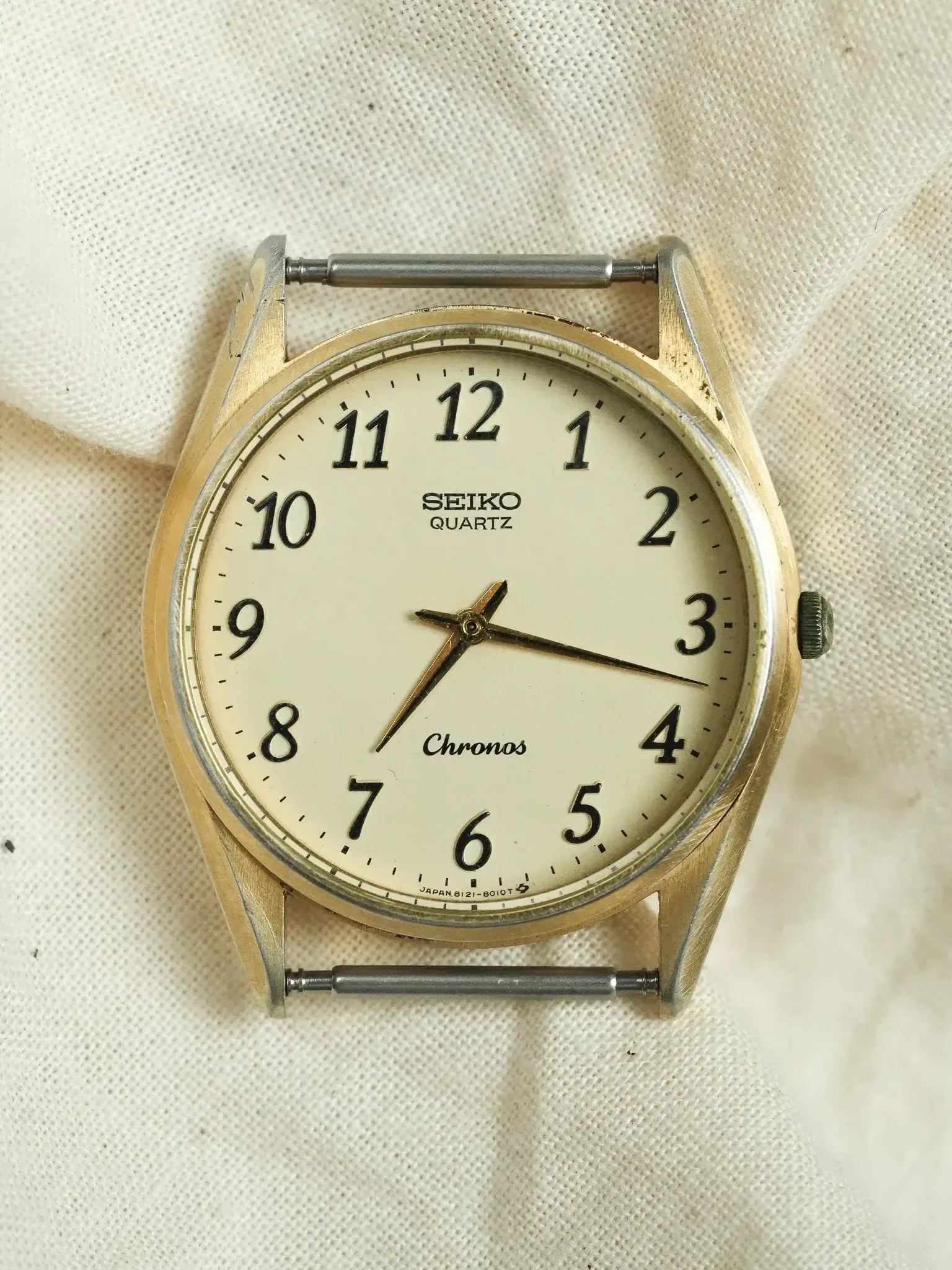 セイコー  ＣＨＲＯＮＯＳ  ゴールドカラー Seiko - Chronos Or Arabic Numerals Patine - 1997 - Atelier Victor