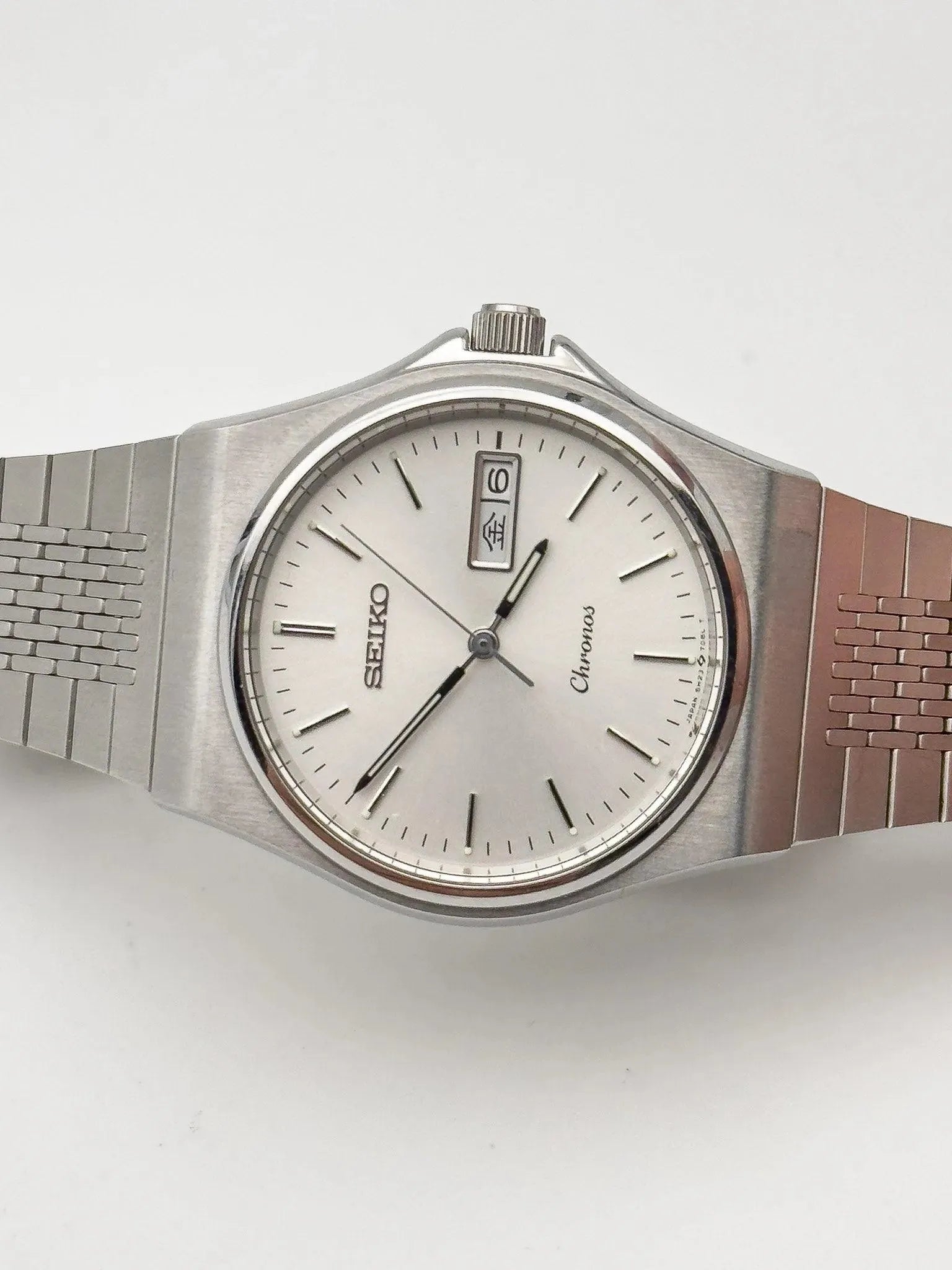 Seiko - Chronos Royal Daydate Kanji - 1980 - Atelier Victor Paris - Vintage Watch Shop Dubai