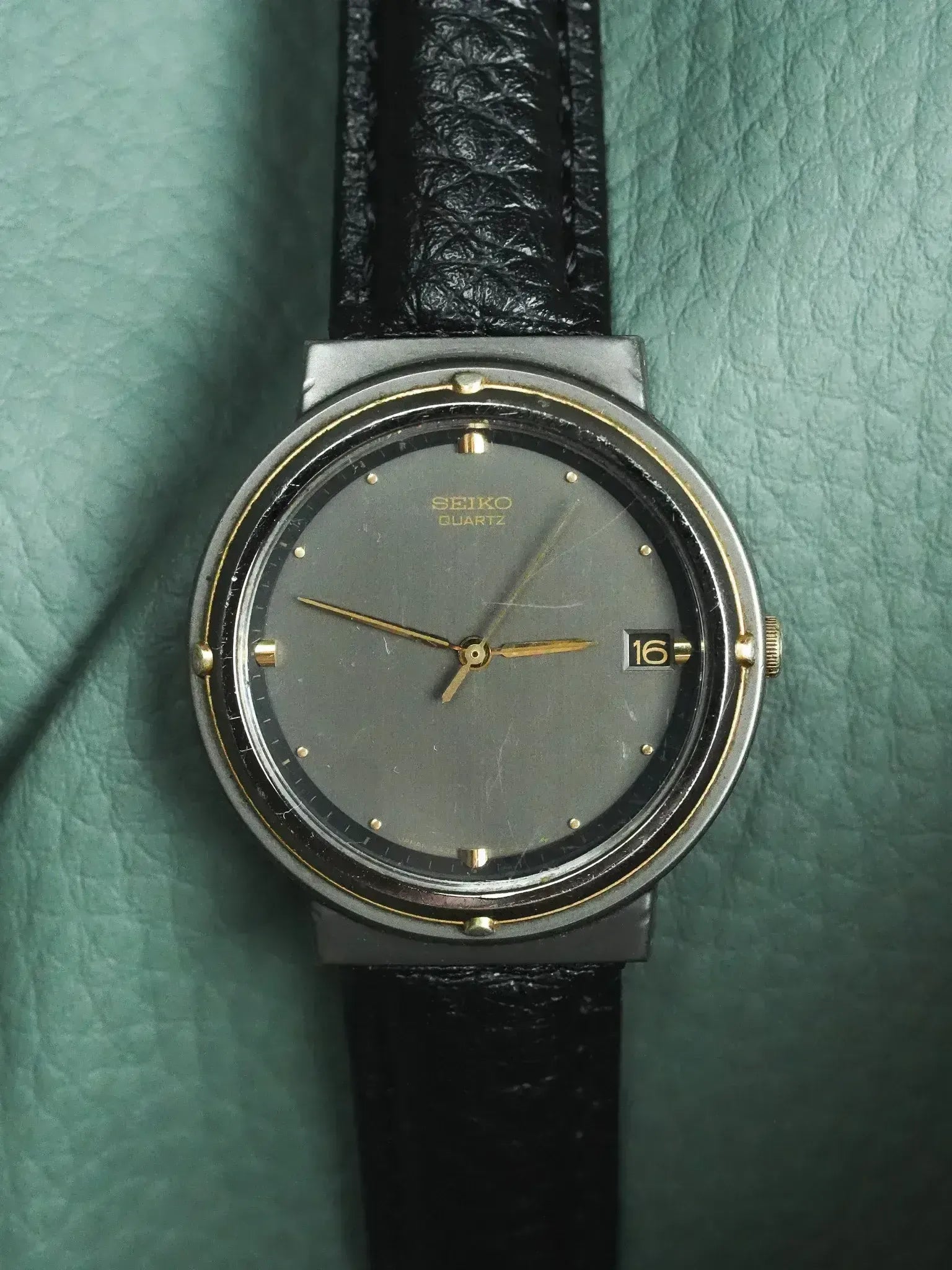 Seiko - Anthracite Gold Circle - 1984