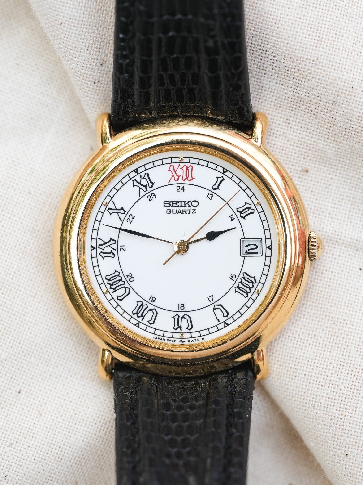 Seiko - Circle Or 12H rouge date - 1999 - Atelier Victor Paris - Vintage Watch Shop Dubai