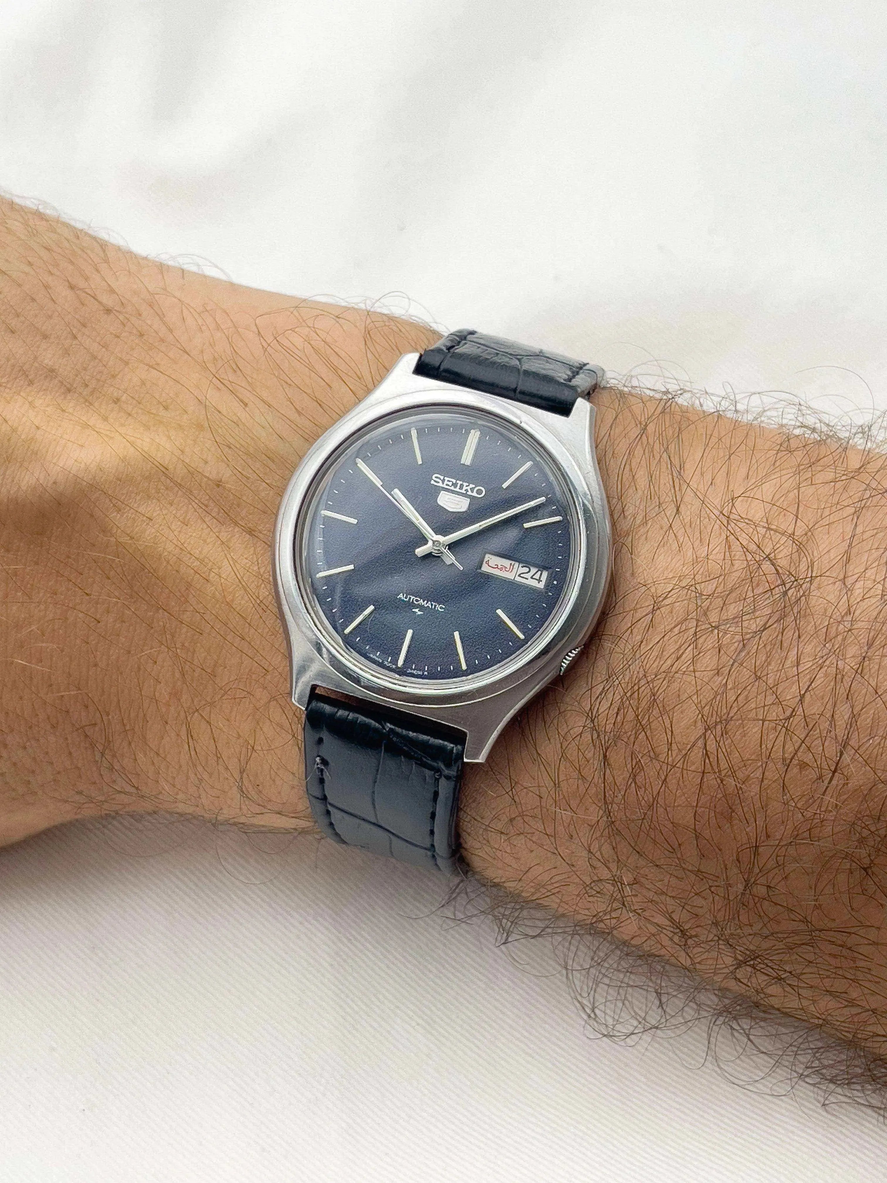 Seiko - Daydate Bleu Dial - 1984 - Atelier Victor Paris - Vintage Watch Shop Dubai