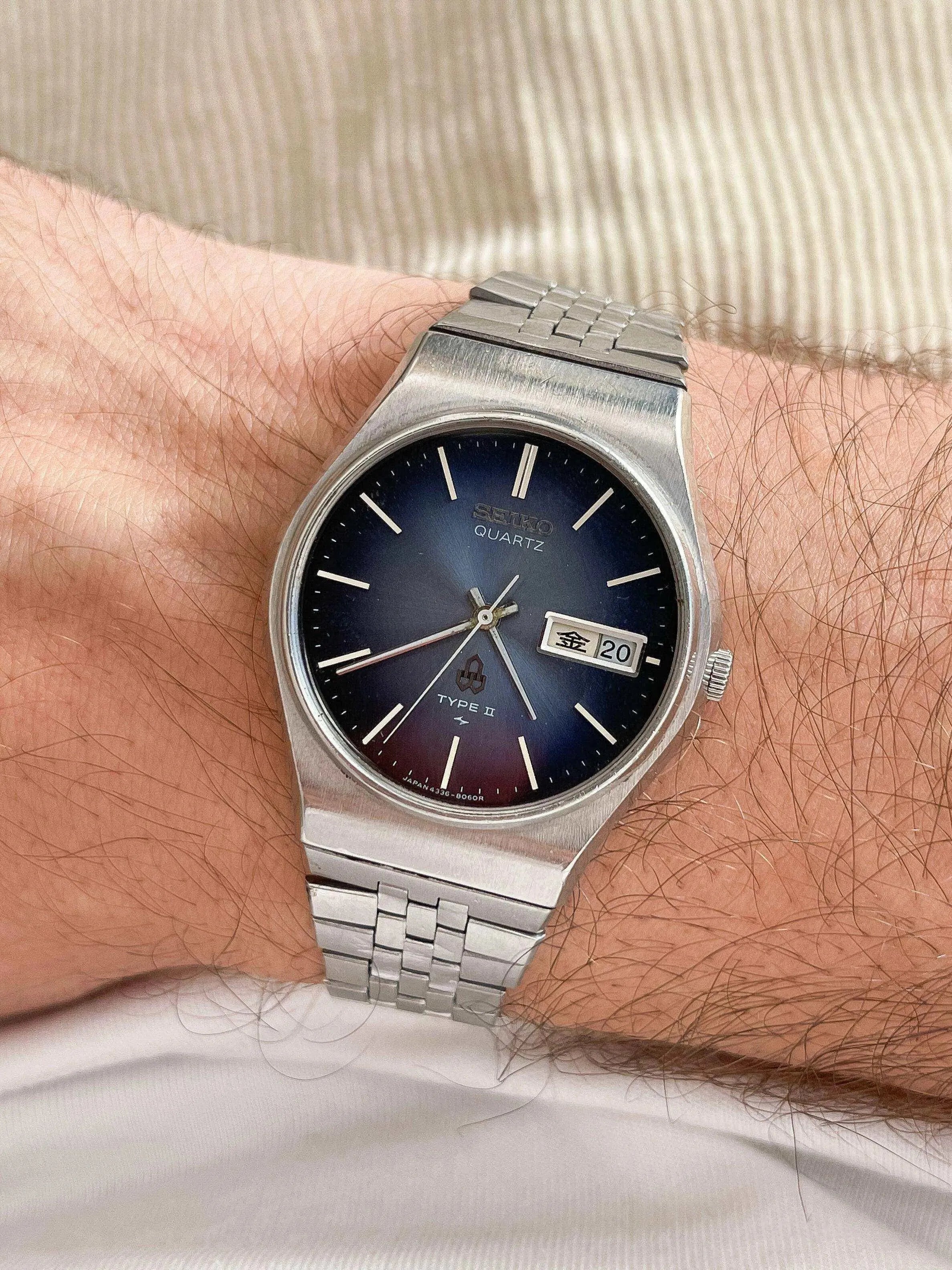 Seiko - Daydate Kanji Type II Bleu & Noir - 1977 - Atelier Victor Paris - Vintage Watch Shop Dubai