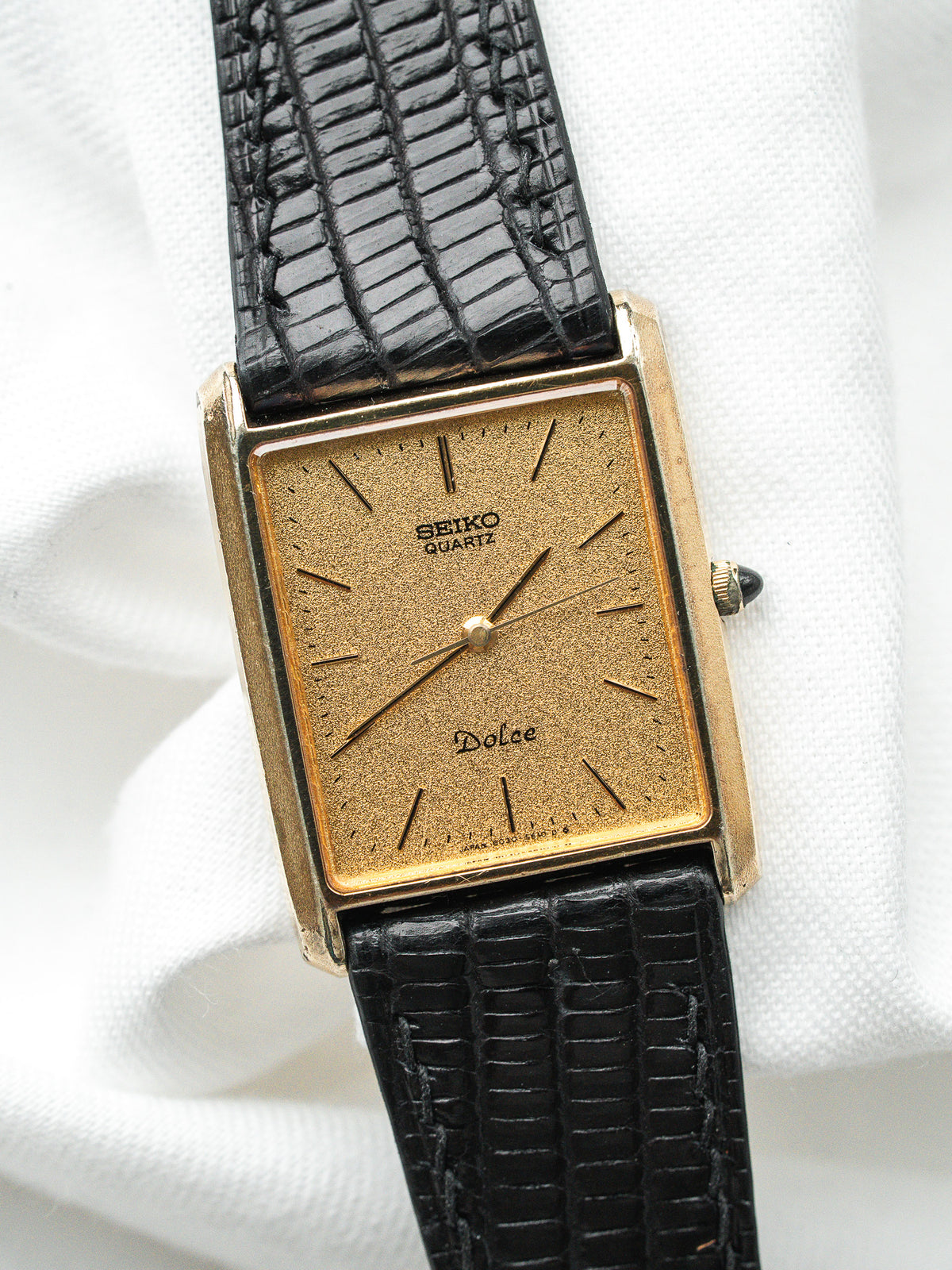 Seiko Dolce 6030-5510 Tank مطلية بالذهب — ميناء رملي (1982) 