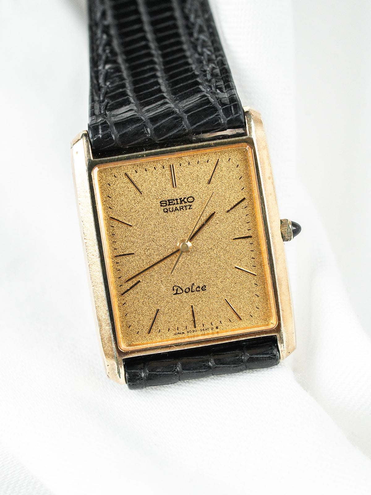 Seiko Dolce 6030-5510 Tank مطلية بالذهب — ميناء رملي (1982) 