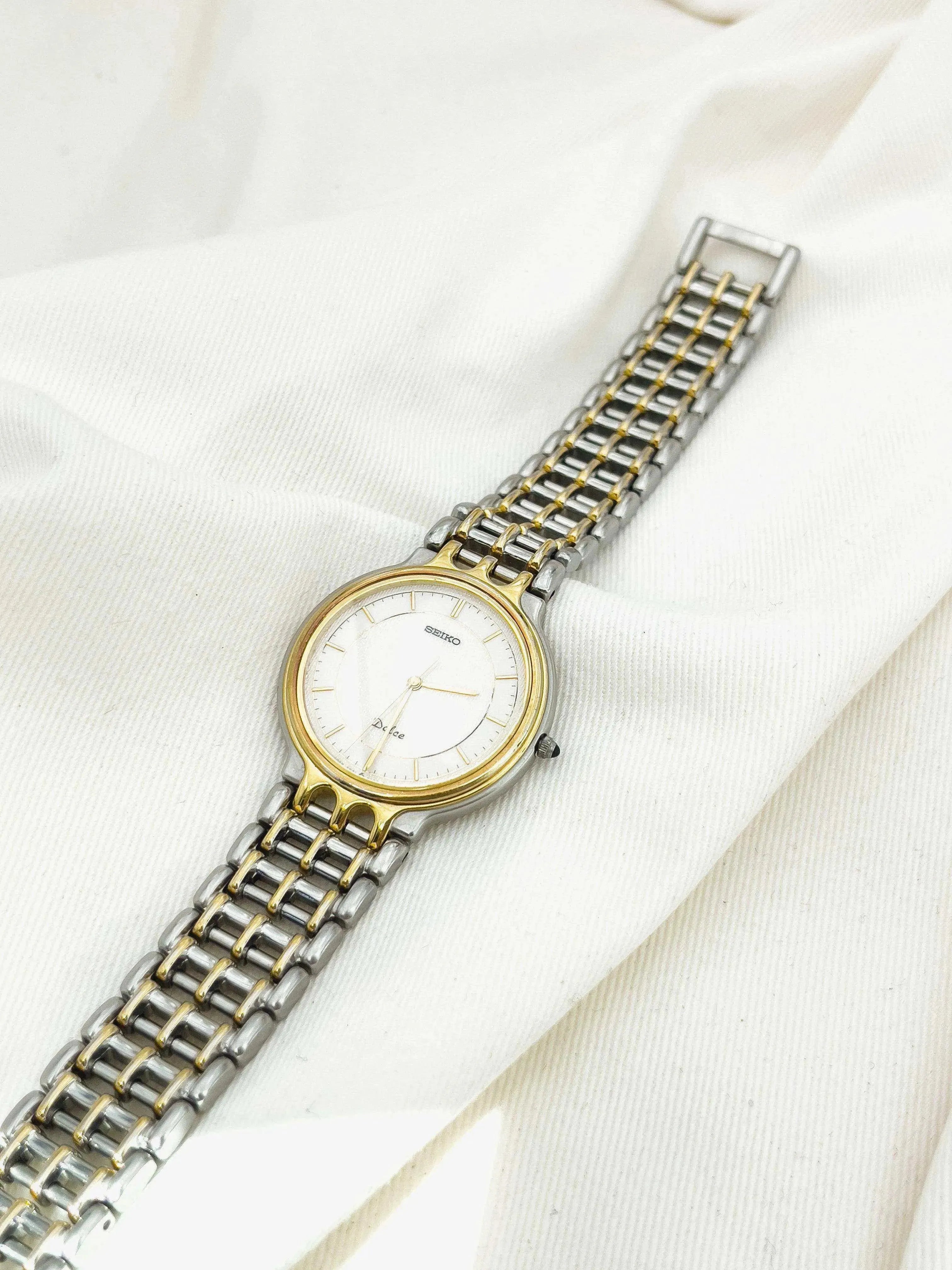 Seiko Dolce - Dolce Acier Or Femme - 1988 - Atelier Victor Paris - Vintage Watch Shop Dubai