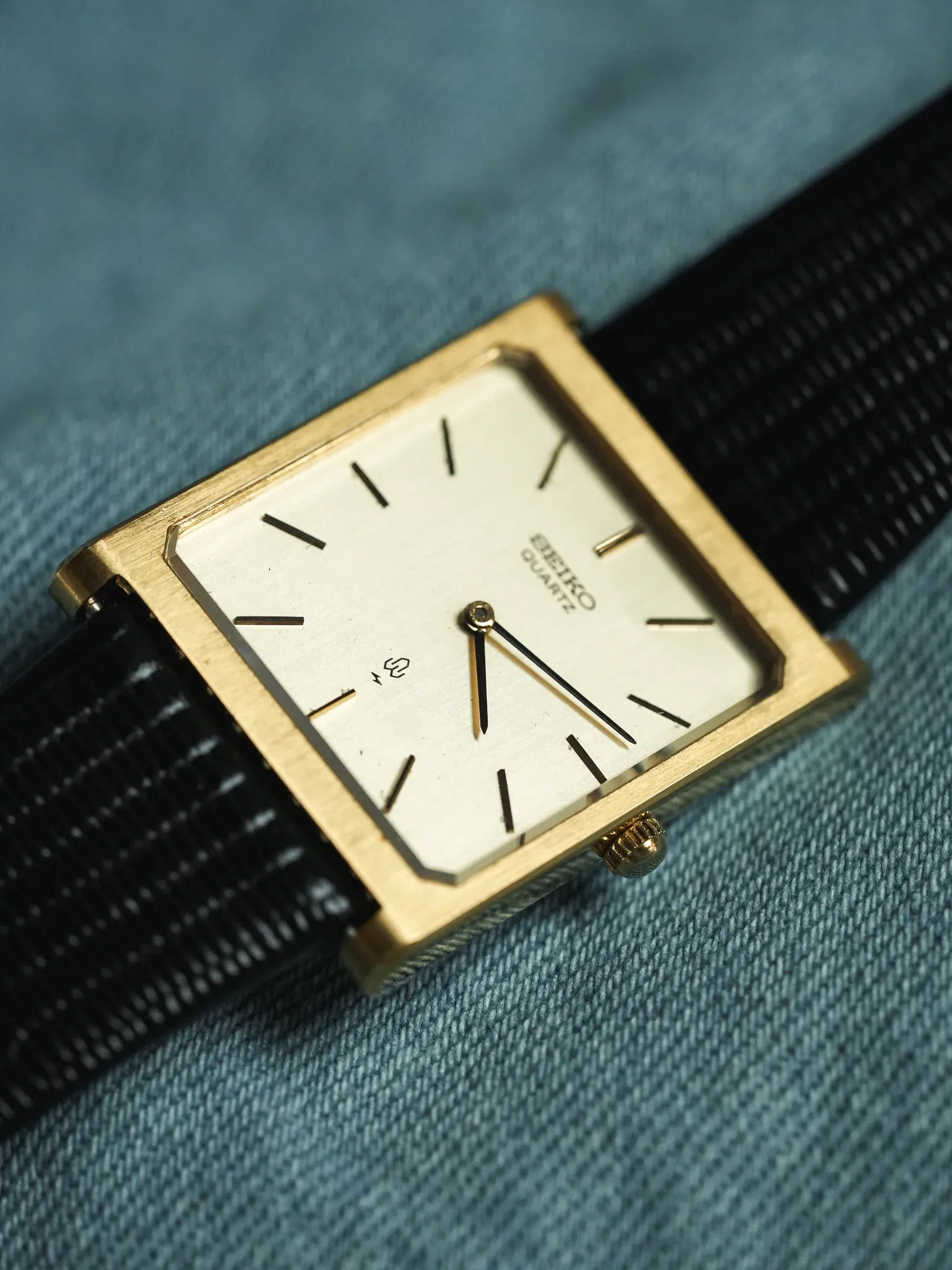 Seiko - Echantillon Tank XL Plaqué or Brossé - 1988 - Atelier Victor