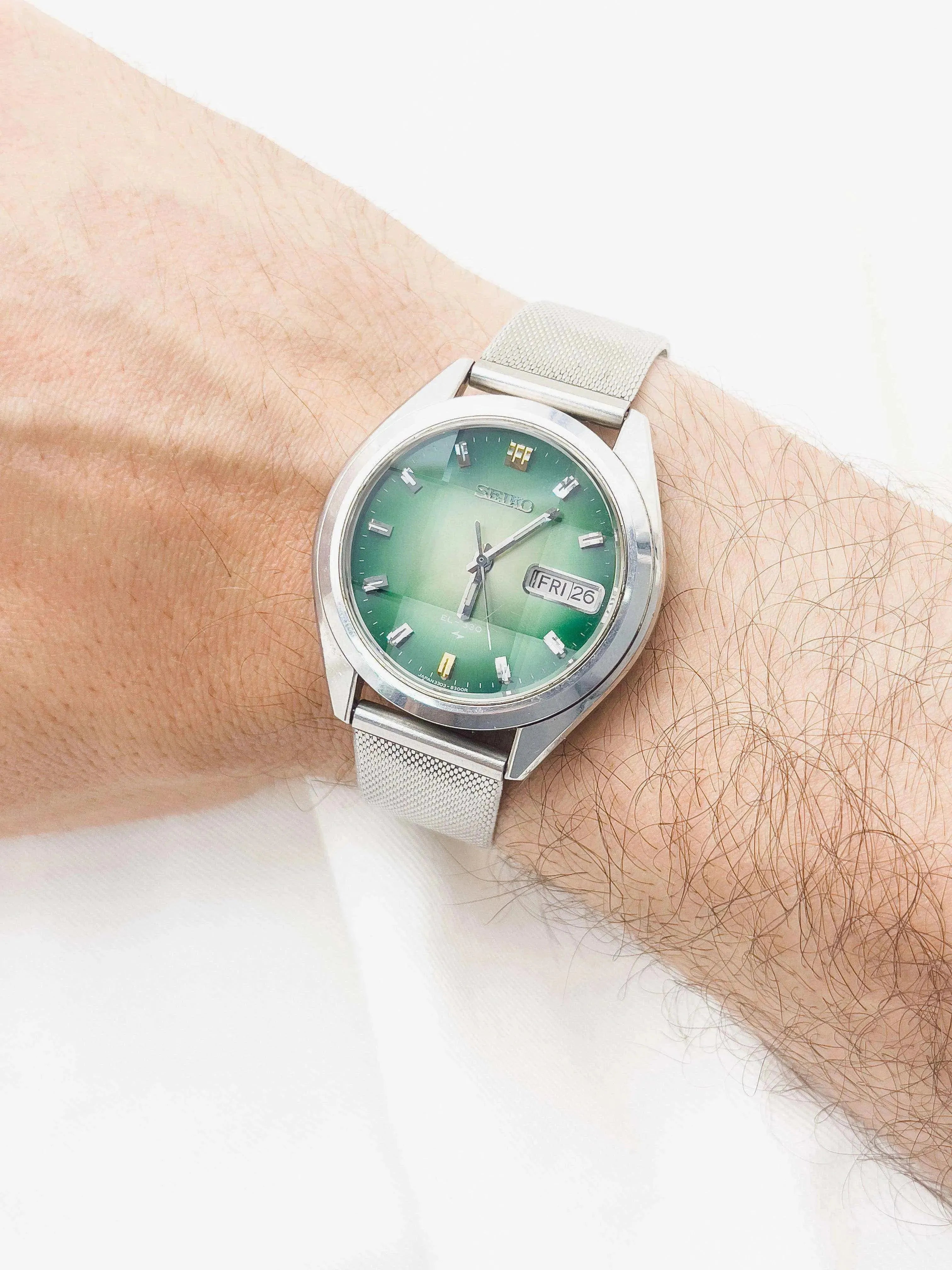 Seiko - EL-330 Verre Facetté - 1972 - Atelier Victor Paris - Vintage Watch Shop Dubai